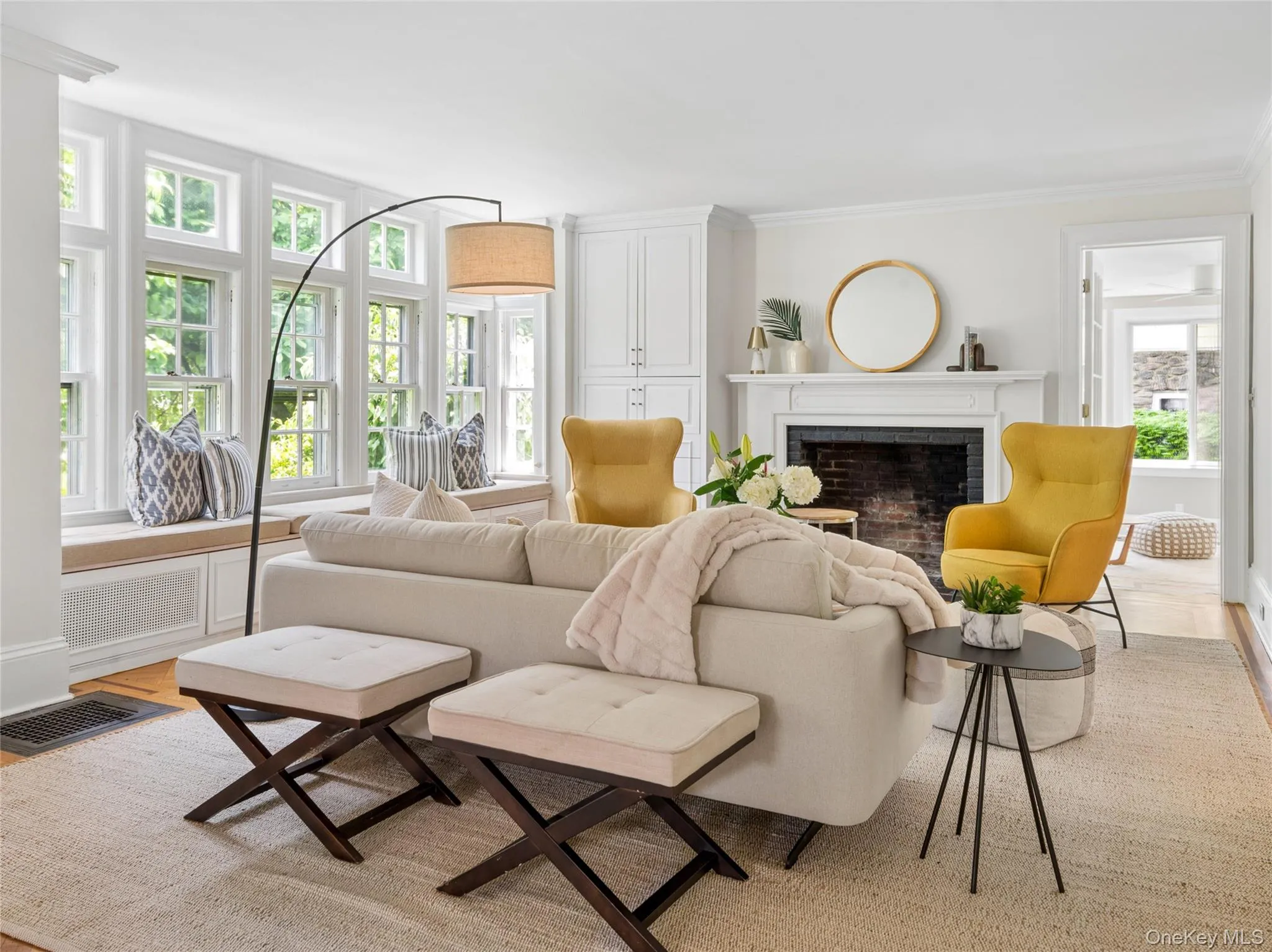 The built ins are gorgeous The built ins are gorgeous