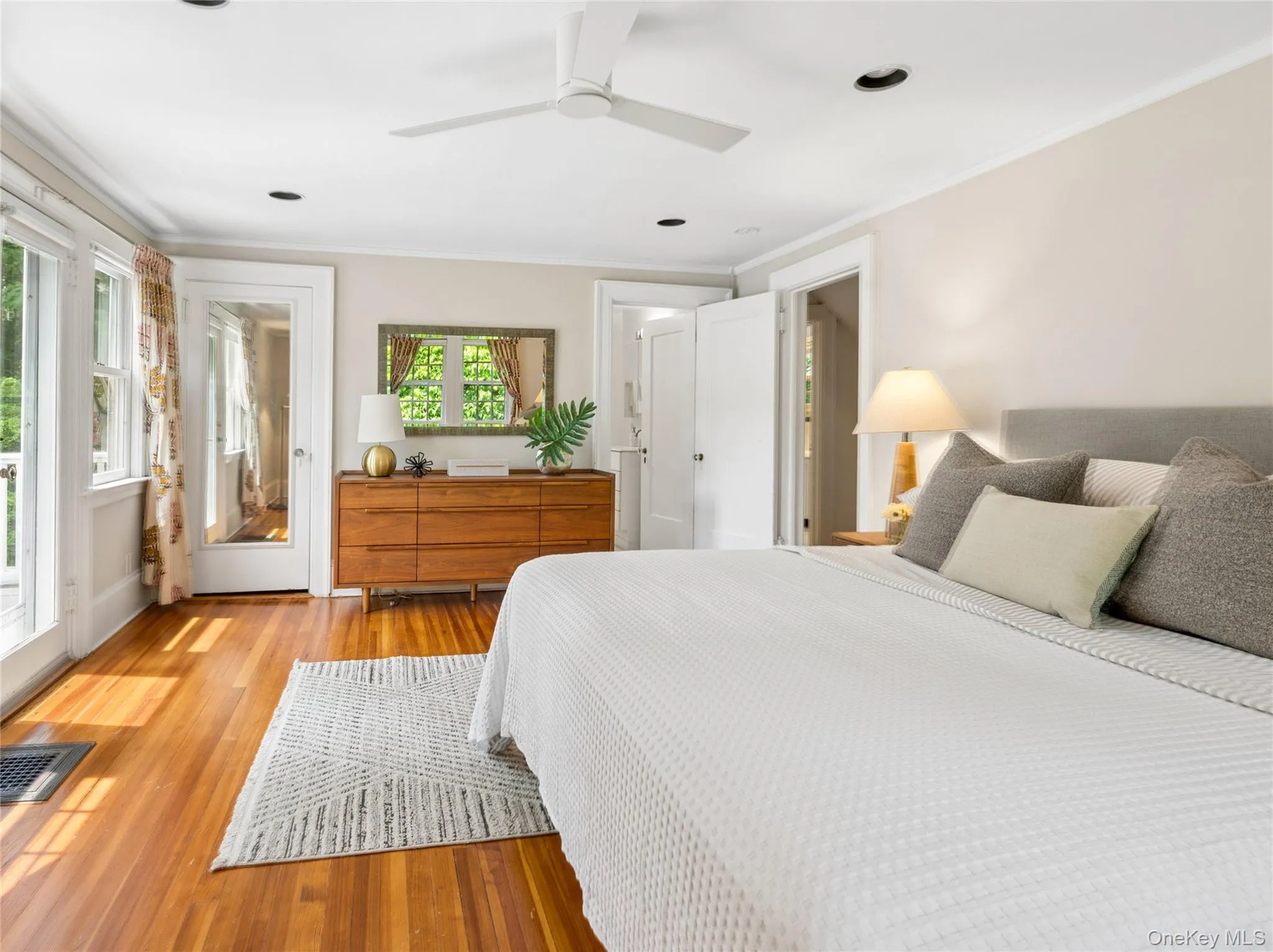 huge primary bedroom with walk in closet huge primary bedroom with walk in closet