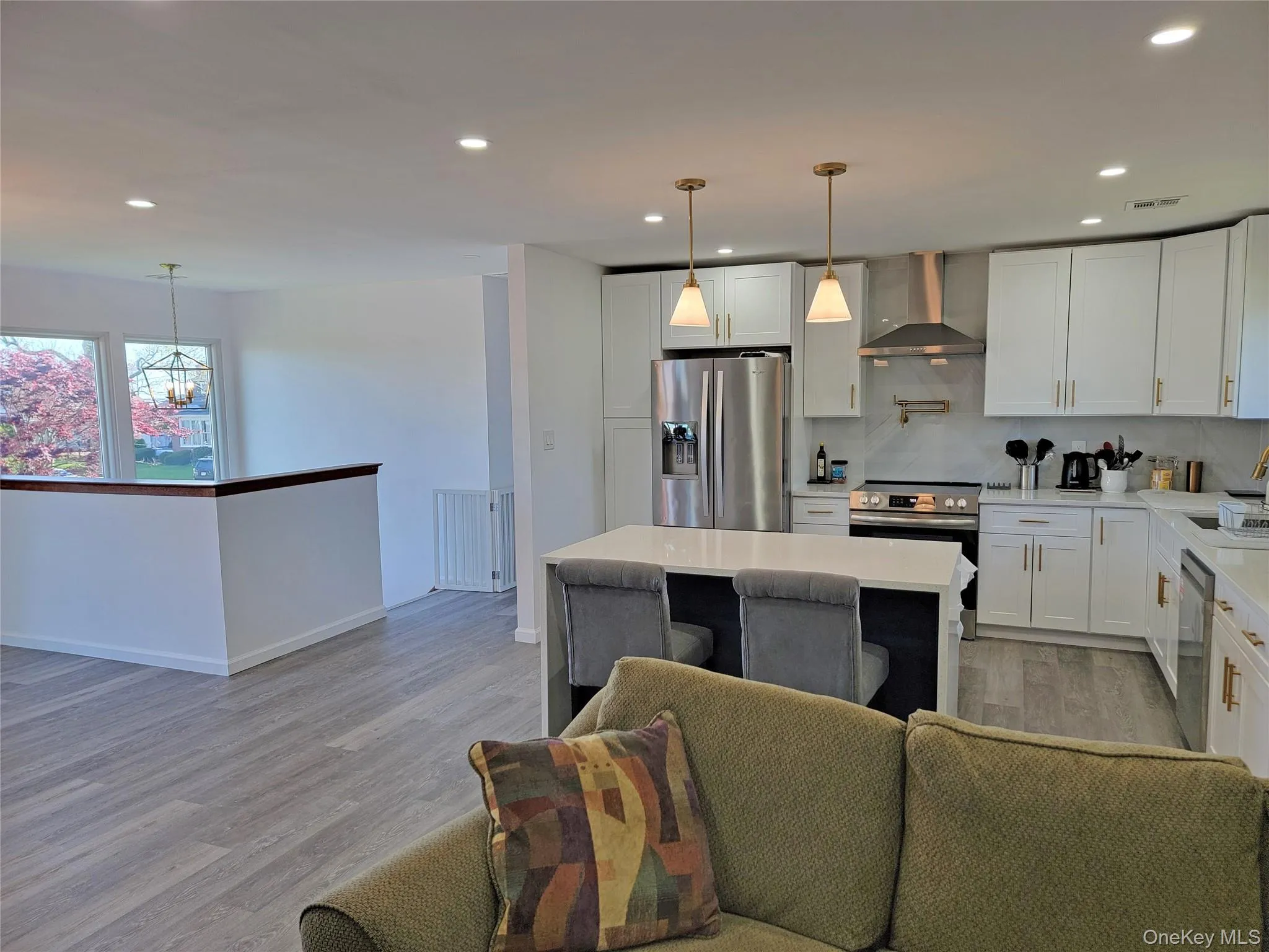 23 Dalny Place, Islip, NY, 5 Bedrooms Bedrooms, 9 Rooms Rooms,3 BathroomsBathrooms,Residential,For Rent,Dalny,0,1006328 23 Dalny Place, Islip, NY, 5 Bedrooms Bedrooms, 9 Rooms Rooms,3 BathroomsBathrooms,Residential,For Rent,Dalny,0,1006328