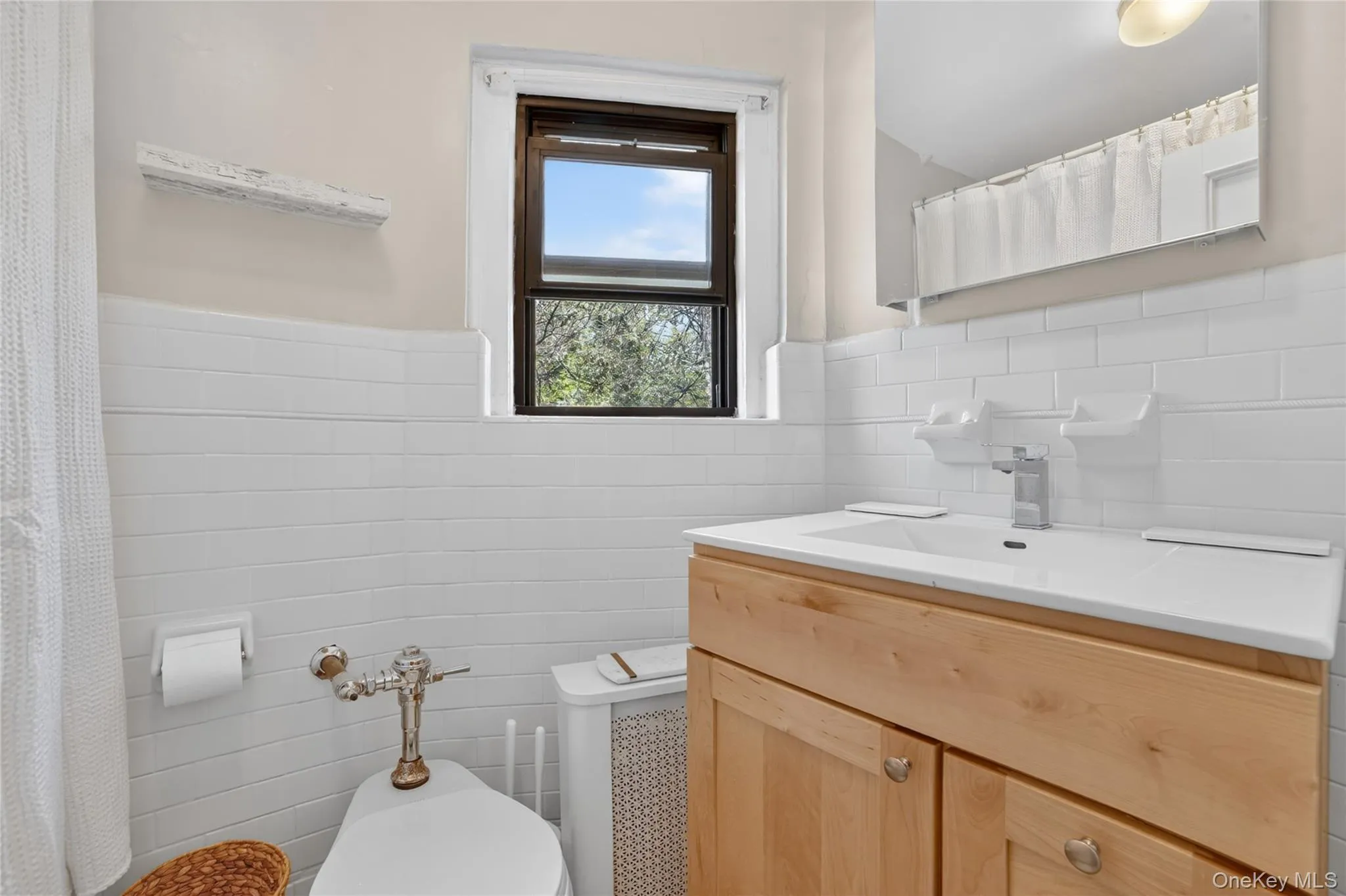42 Pondfield Road, Yonkers, NY, 1 Bedroom Bedrooms, 4 Rooms Rooms,1 BathroomBathrooms,Residential,For Rent,Pondfield,0,1006341 42 Pondfield Road, Yonkers, NY, 1 Bedroom Bedrooms, 4 Rooms Rooms,1 BathroomBathrooms,Residential,For Rent,Pondfield,0,1006341