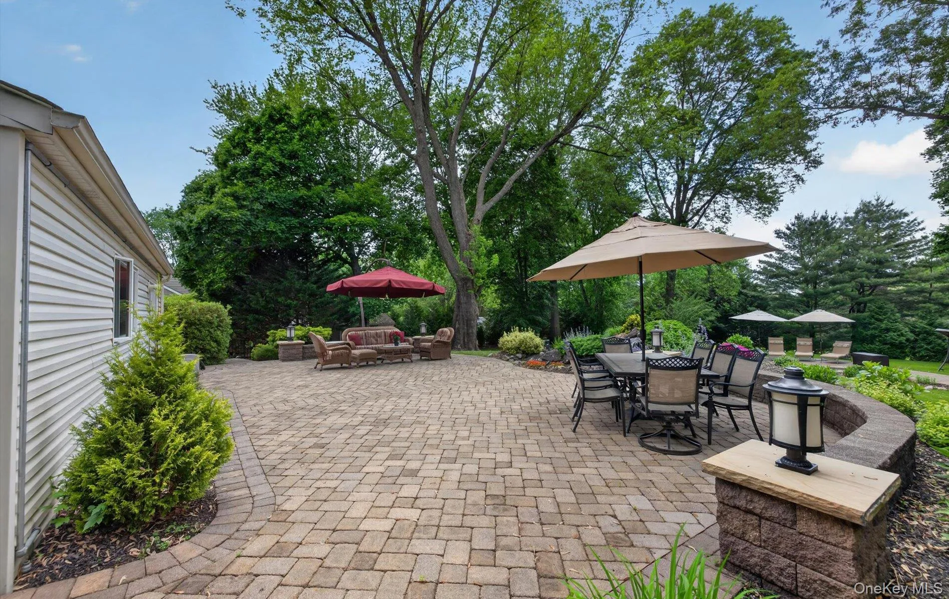 12 Wildwood Drive, Huntington, NY, 5 Bedrooms Bedrooms, 9 Rooms Rooms,3 BathroomsBathrooms,Residential,For Rent,Wildwood,0,1006344 12 Wildwood Drive, Huntington, NY, 5 Bedrooms Bedrooms, 9 Rooms Rooms,3 BathroomsBathrooms,Residential,For Rent,Wildwood,0,1006344