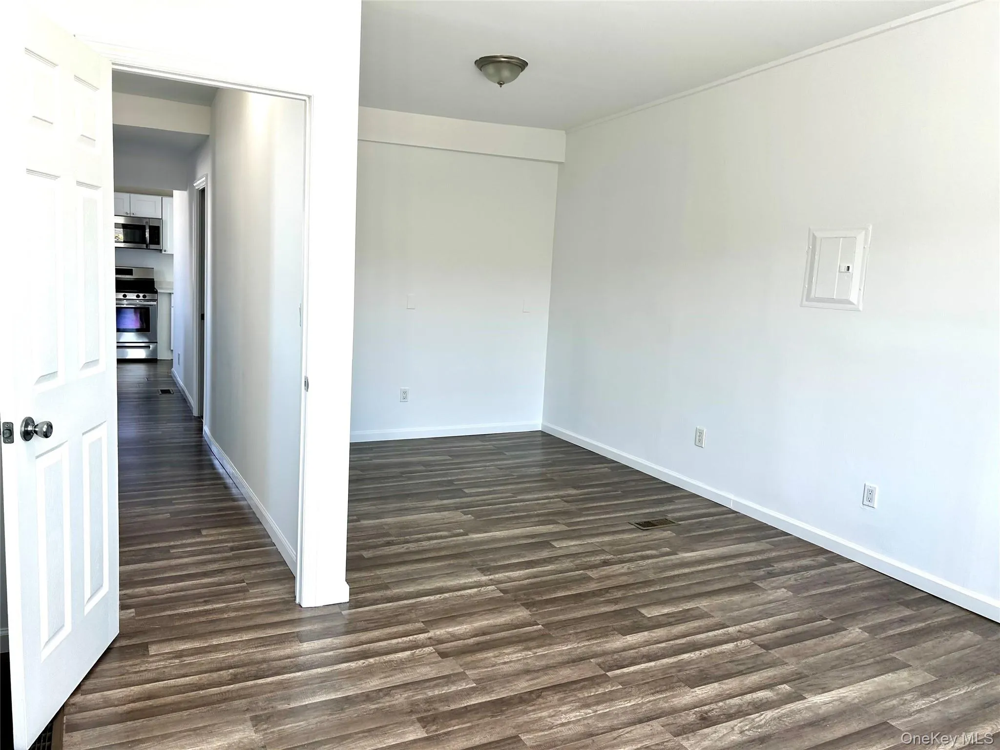 949 Beech Street, Long Beach, NY, 1 Bedroom Bedrooms, 4 Rooms Rooms,1 BathroomBathrooms,Residential Lease,For Rent,Beech,0,1006346 949 Beech Street, Long Beach, NY, 1 Bedroom Bedrooms, 4 Rooms Rooms,1 BathroomBathrooms,Residential Lease,For Rent,Beech,0,1006346