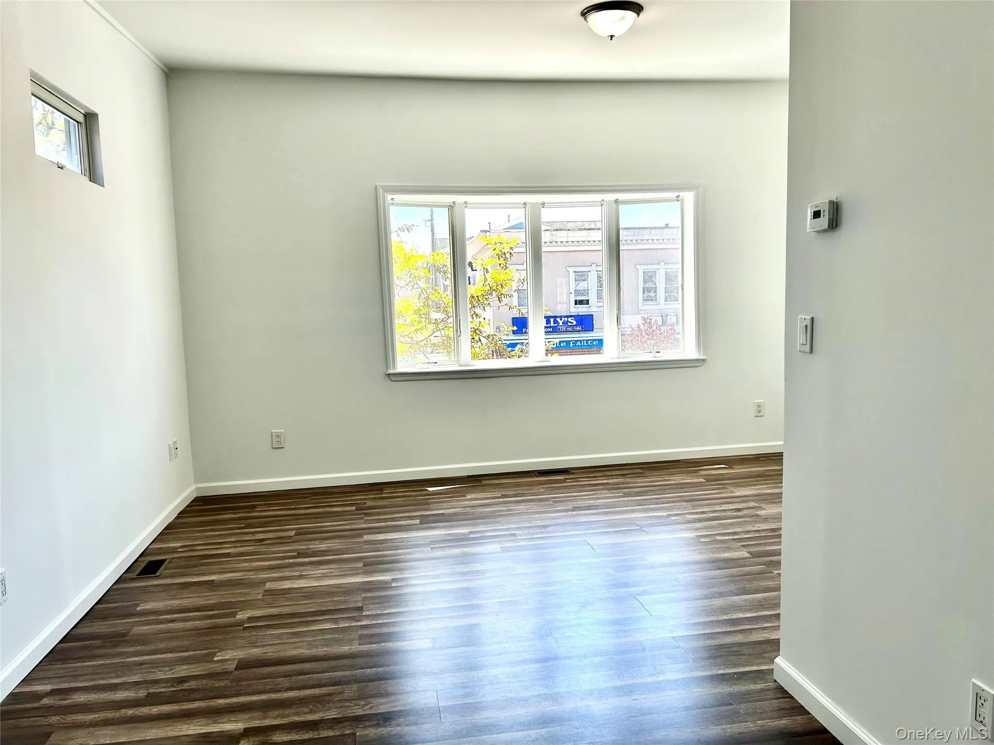 949 Beech Street, Long Beach, NY, 1 Bedroom Bedrooms, 4 Rooms Rooms,1 BathroomBathrooms,Residential Lease,For Rent,Beech,0,1006346 949 Beech Street, Long Beach, NY, 1 Bedroom Bedrooms, 4 Rooms Rooms,1 BathroomBathrooms,Residential Lease,For Rent,Beech,0,1006346