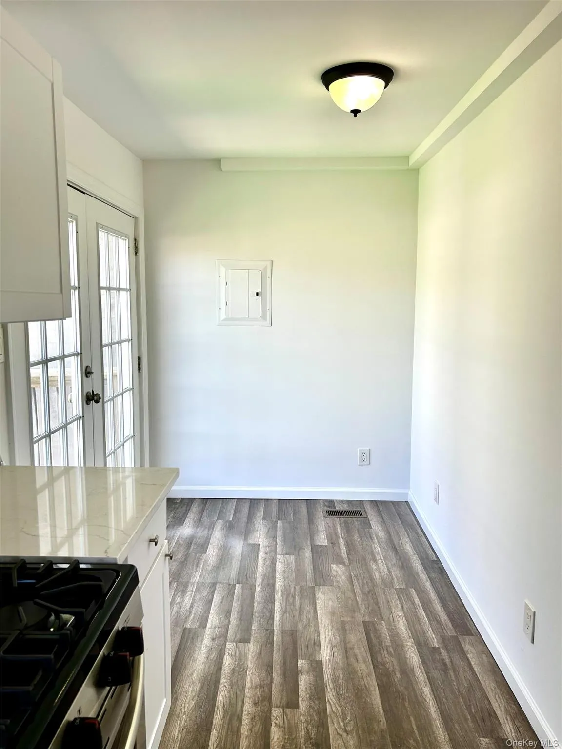 949 Beech Street, Long Beach, NY, 1 Bedroom Bedrooms, 4 Rooms Rooms,1 BathroomBathrooms,Residential Lease,For Rent,Beech,0,1006346 949 Beech Street, Long Beach, NY, 1 Bedroom Bedrooms, 4 Rooms Rooms,1 BathroomBathrooms,Residential Lease,For Rent,Beech,0,1006346