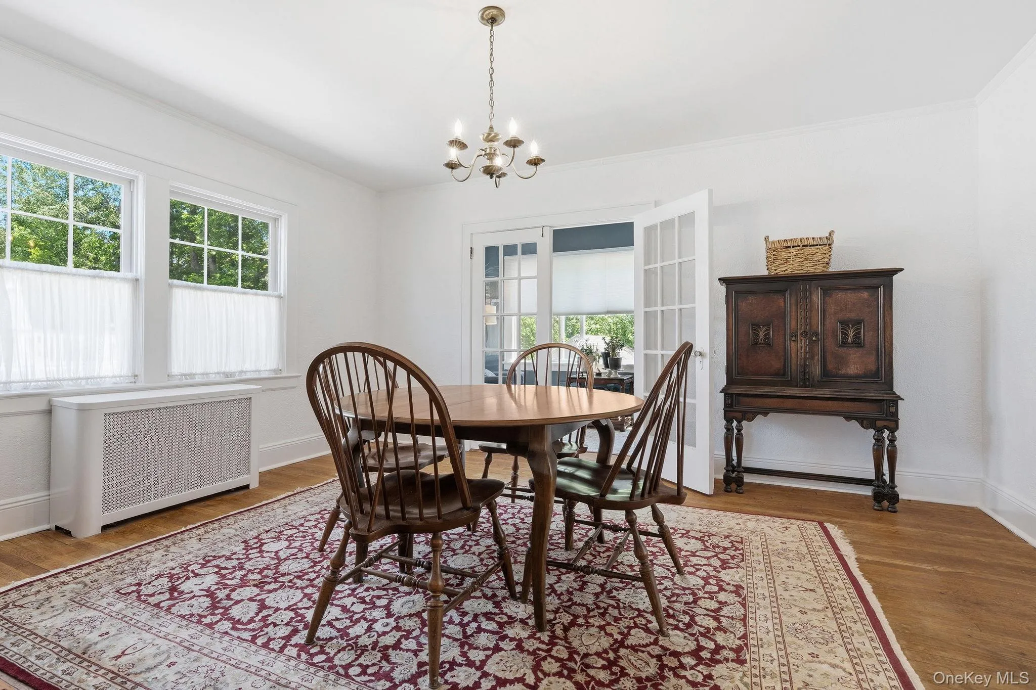 Whether hosting a dinner party or enjoying a quiet weeknight meal, this beautifully appointed dining space balances style, comfort, and functionality. Whether hosting a dinner party or enjoying a quiet weeknight meal, this beautifully appointed dining space balances style, comfort, and functionality.