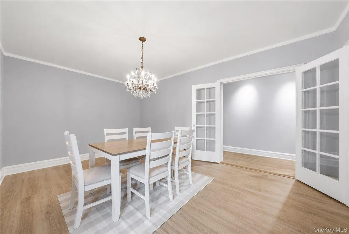 1468 Midland Avenue, Yonkers, NY, 2 Bedrooms Bedrooms, 5 Rooms Rooms,2 BathroomsBathrooms,Residential,For Rent,Midland,0,1006352 1468 Midland Avenue, Yonkers, NY, 2 Bedrooms Bedrooms, 5 Rooms Rooms,2 BathroomsBathrooms,Residential,For Rent,Midland,0,1006352