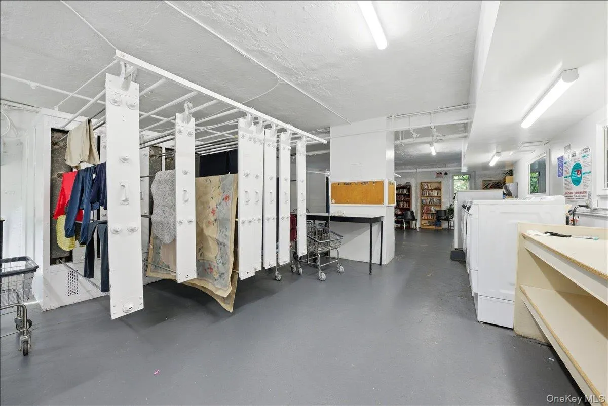 1468 Midland Avenue, Yonkers, NY, 2 Bedrooms Bedrooms, 5 Rooms Rooms,2 BathroomsBathrooms,Residential,For Rent,Midland,0,1006352 1468 Midland Avenue, Yonkers, NY, 2 Bedrooms Bedrooms, 5 Rooms Rooms,2 BathroomsBathrooms,Residential,For Rent,Midland,0,1006352
