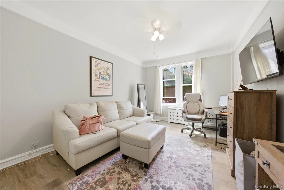 1468 Midland Avenue, Yonkers, NY, 2 Bedrooms Bedrooms, 5 Rooms Rooms,2 BathroomsBathrooms,Residential,For Rent,Midland,0,1006352 1468 Midland Avenue, Yonkers, NY, 2 Bedrooms Bedrooms, 5 Rooms Rooms,2 BathroomsBathrooms,Residential,For Rent,Midland,0,1006352