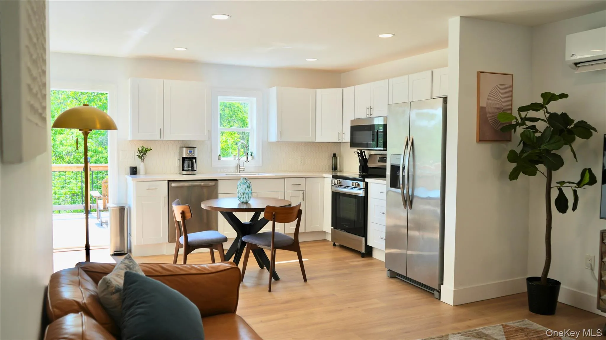 631 Main Street, Catskill, NY, 2 Bedrooms Bedrooms, 5 Rooms Rooms,1 BathroomBathrooms,Residential,For Rent,Main,0,1006357 631 Main Street, Catskill, NY, 2 Bedrooms Bedrooms, 5 Rooms Rooms,1 BathroomBathrooms,Residential,For Rent,Main,0,1006357
