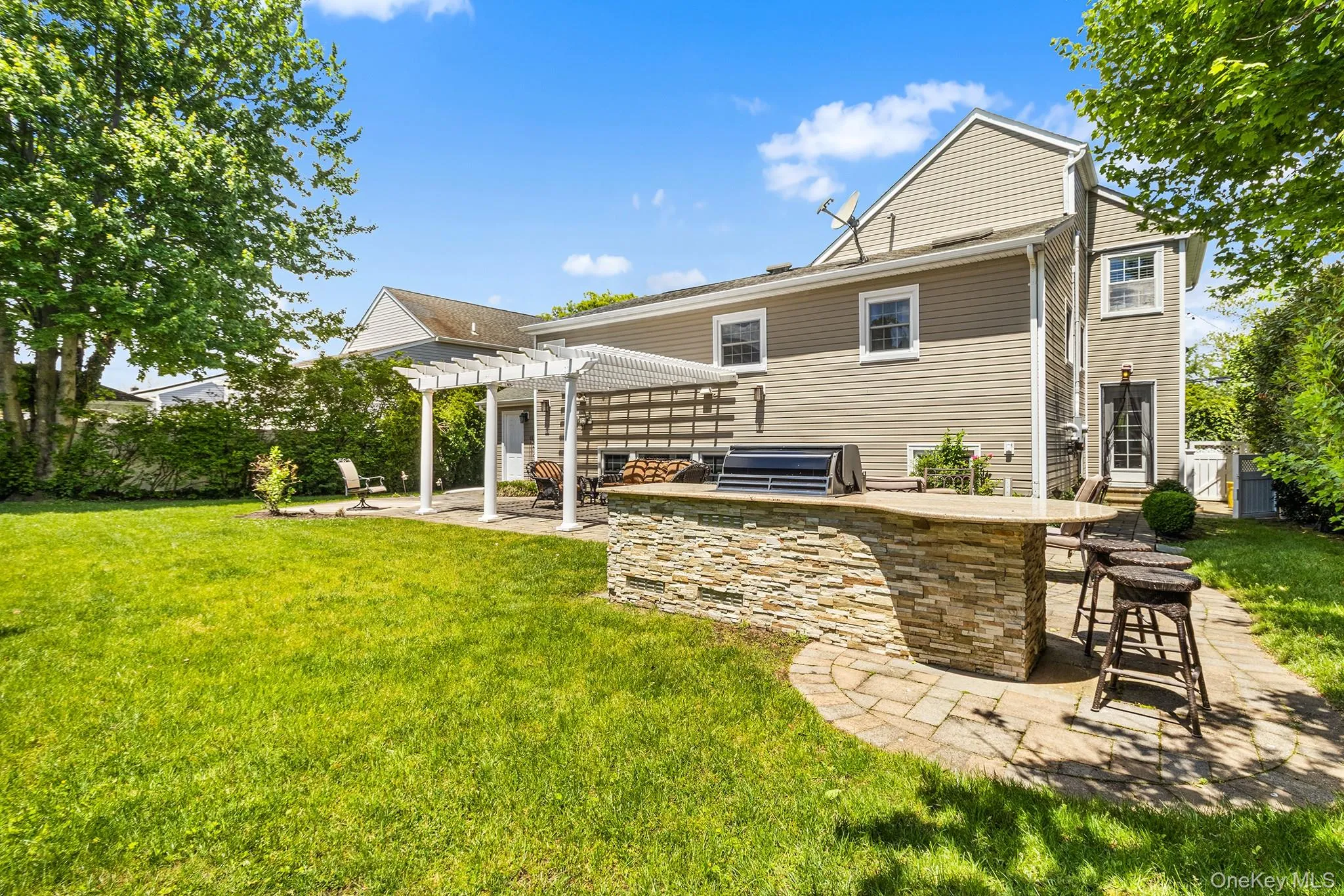 47 Clinton Place, Oyster Bay, NY, 5 Bedrooms Bedrooms, 8 Rooms Rooms,3 BathroomsBathrooms,Residential,For Rent,Clinton,0,1006358 47 Clinton Place, Oyster Bay, NY, 5 Bedrooms Bedrooms, 8 Rooms Rooms,3 BathroomsBathrooms,Residential,For Rent,Clinton,0,1006358