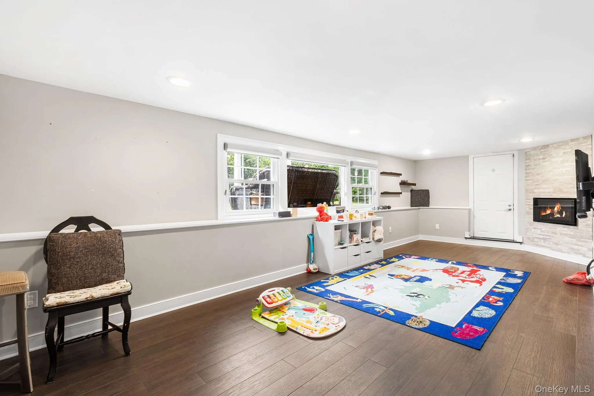 47 Clinton Place, Oyster Bay, NY, 5 Bedrooms Bedrooms, 8 Rooms Rooms,3 BathroomsBathrooms,Residential,For Rent,Clinton,0,1006358 47 Clinton Place, Oyster Bay, NY, 5 Bedrooms Bedrooms, 8 Rooms Rooms,3 BathroomsBathrooms,Residential,For Rent,Clinton,0,1006358