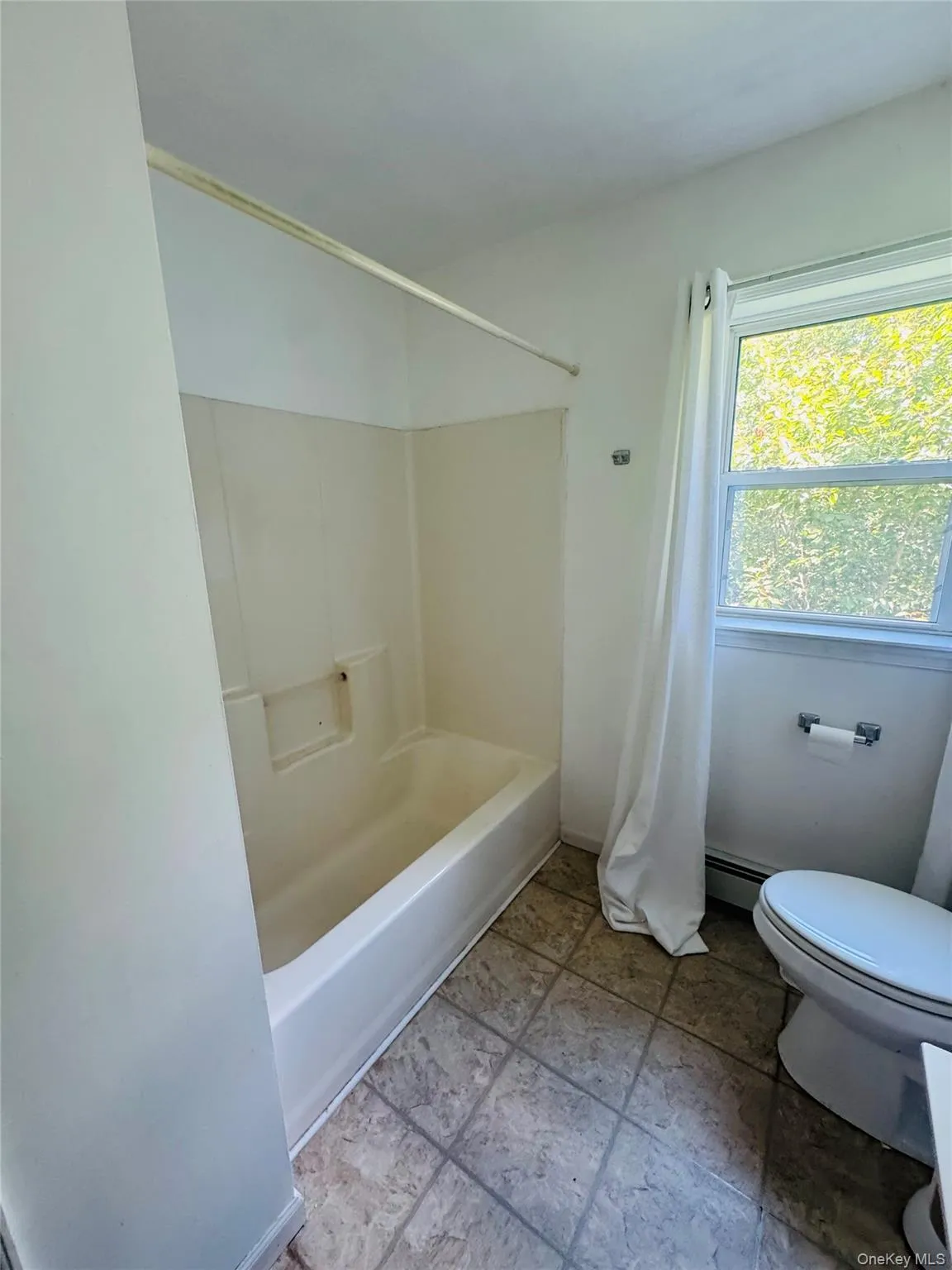633 Winterton Road, Mamakating, NY, 3 Bedrooms Bedrooms, 11 Rooms Rooms,2 BathroomsBathrooms,Residential,For Rent,Winterton,0,1006360 633 Winterton Road, Mamakating, NY, 3 Bedrooms Bedrooms, 11 Rooms Rooms,2 BathroomsBathrooms,Residential,For Rent,Winterton,0,1006360