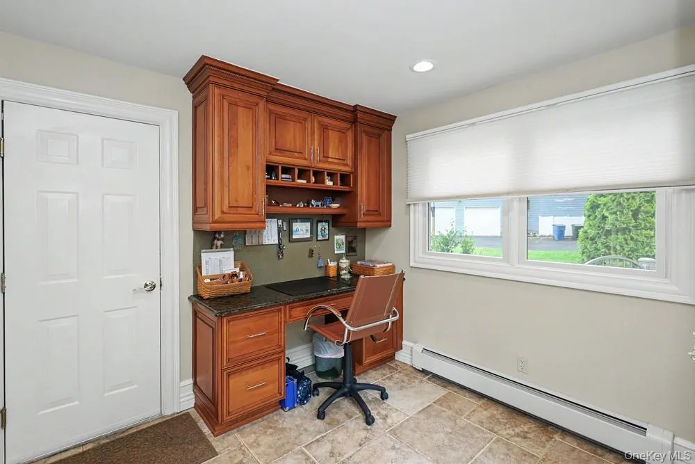 39 Tamara Court, Huntington, NY, 4 Bedrooms Bedrooms, 9 Rooms Rooms,2 BathroomsBathrooms,Residential,For Rent,Tamara,0,KEY1006361 39 Tamara Court, Huntington, NY, 4 Bedrooms Bedrooms, 9 Rooms Rooms,2 BathroomsBathrooms,Residential,For Rent,Tamara,0,KEY1006361