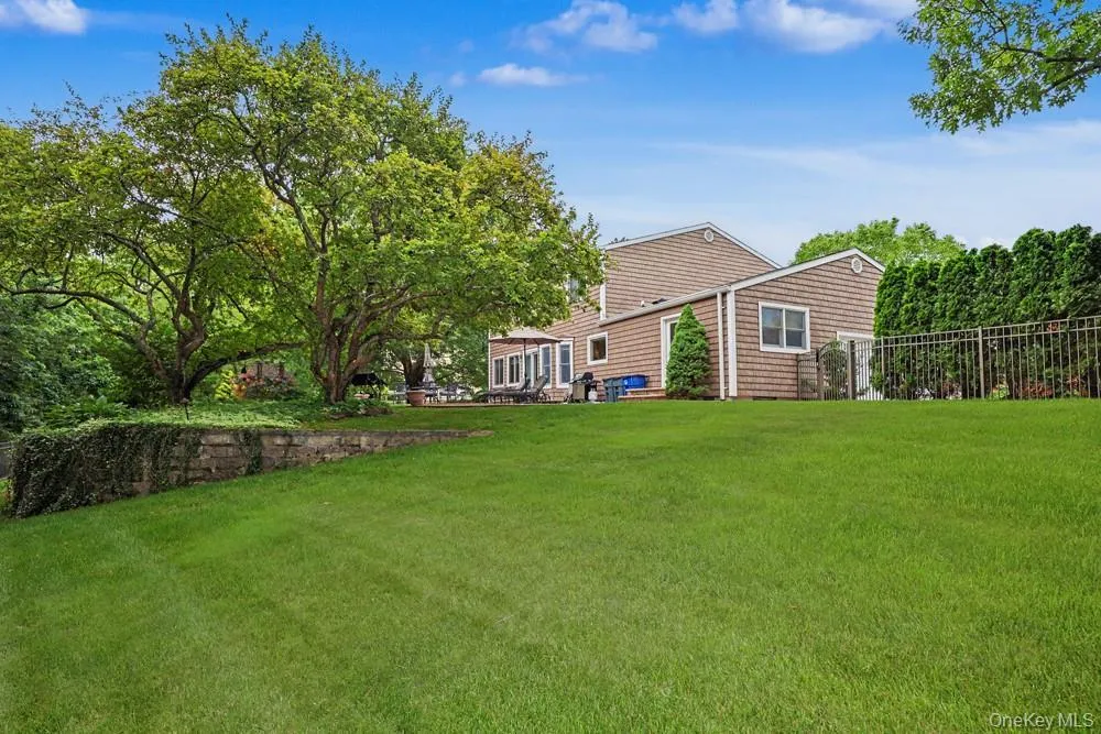 39 Tamara Court, Huntington, NY, 4 Bedrooms Bedrooms, 9 Rooms Rooms,2 BathroomsBathrooms,Residential,For Rent,Tamara,0,KEY1006361 39 Tamara Court, Huntington, NY, 4 Bedrooms Bedrooms, 9 Rooms Rooms,2 BathroomsBathrooms,Residential,For Rent,Tamara,0,KEY1006361