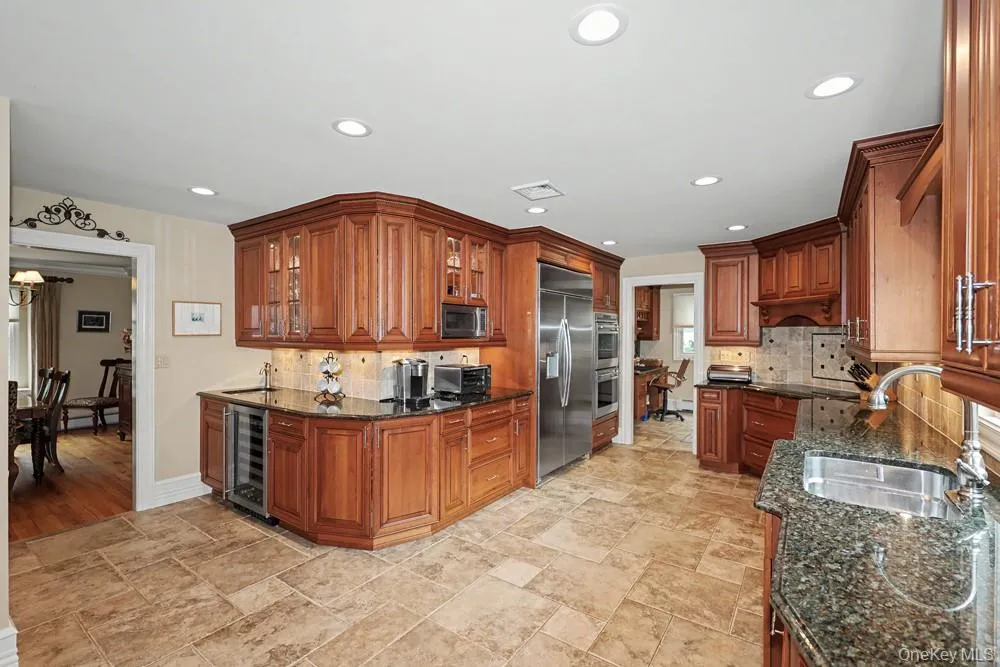 39 Tamara Court, Huntington, NY, 4 Bedrooms Bedrooms, 9 Rooms Rooms,2 BathroomsBathrooms,Residential,For Rent,Tamara,0,KEY1006361 39 Tamara Court, Huntington, NY, 4 Bedrooms Bedrooms, 9 Rooms Rooms,2 BathroomsBathrooms,Residential,For Rent,Tamara,0,KEY1006361