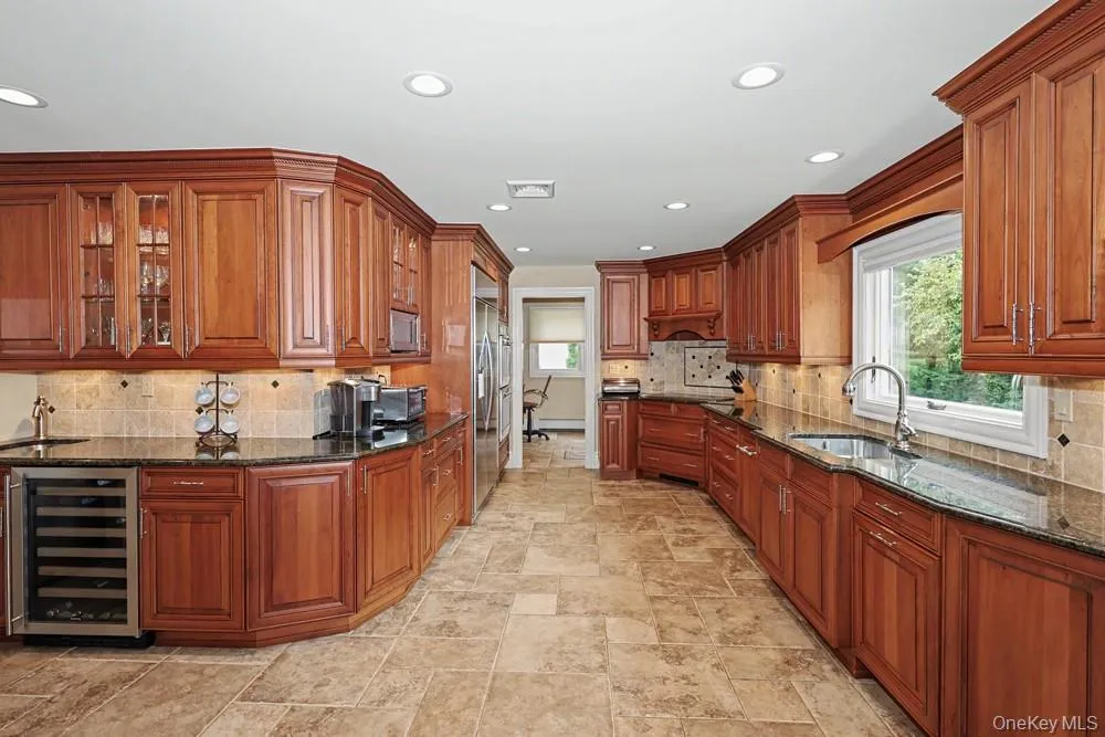 39 Tamara Court, Huntington, NY, 4 Bedrooms Bedrooms, 9 Rooms Rooms,2 BathroomsBathrooms,Residential,For Rent,Tamara,0,KEY1006361 39 Tamara Court, Huntington, NY, 4 Bedrooms Bedrooms, 9 Rooms Rooms,2 BathroomsBathrooms,Residential,For Rent,Tamara,0,KEY1006361