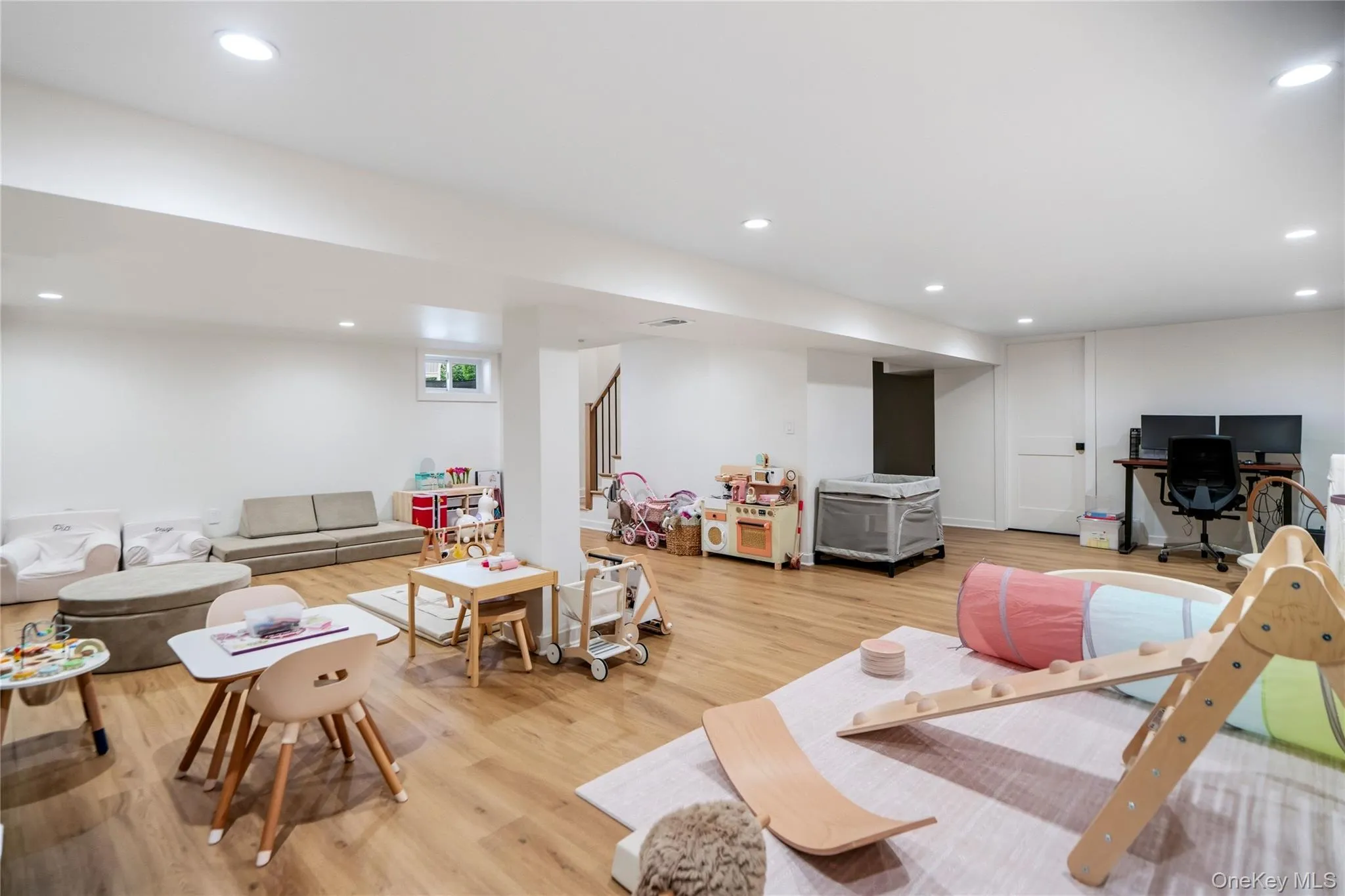 148 Ketay Drive, Huntington, NY, 3 Bedrooms Bedrooms, 10 Rooms Rooms,2 BathroomsBathrooms,Residential,For Rent,Ketay,0,1006363 148 Ketay Drive, Huntington, NY, 3 Bedrooms Bedrooms, 10 Rooms Rooms,2 BathroomsBathrooms,Residential,For Rent,Ketay,0,1006363