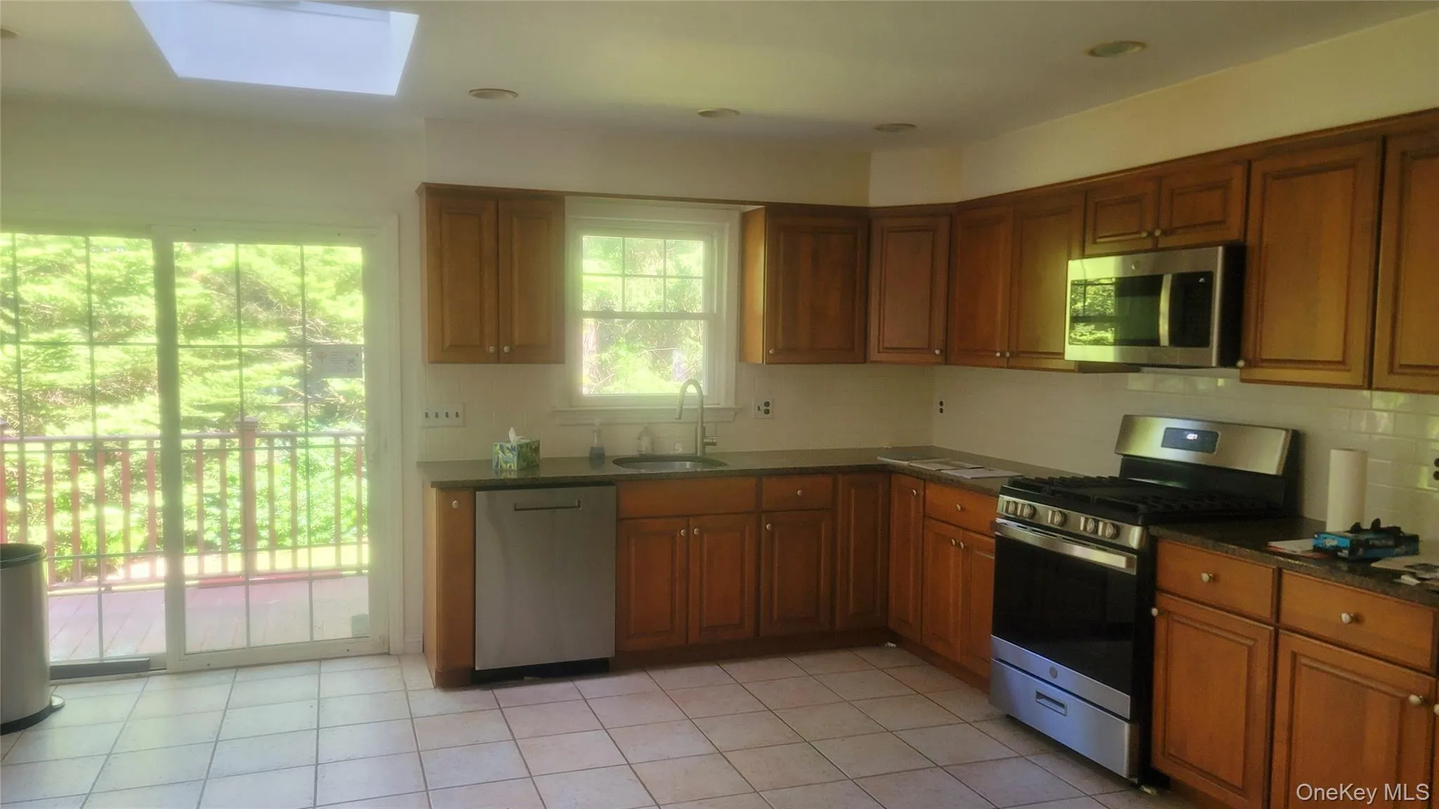 6 Oakstwain Road, Scarsdale, NY, 5 Bedrooms Bedrooms, 10 Rooms Rooms,3 BathroomsBathrooms,Residential,For Rent,Oakstwain,0,1006365 6 Oakstwain Road, Scarsdale, NY, 5 Bedrooms Bedrooms, 10 Rooms Rooms,3 BathroomsBathrooms,Residential,For Rent,Oakstwain,0,1006365