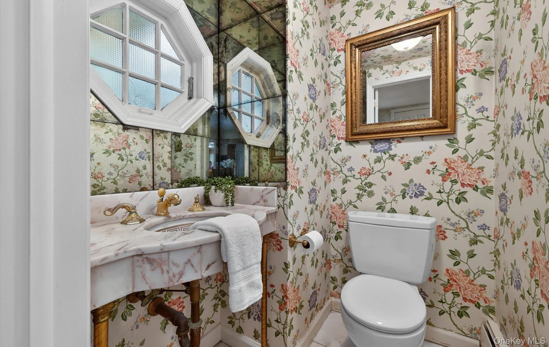 19 Seward Drive, Oyster Bay, NY, 5 Bedrooms Bedrooms, 9 Rooms Rooms,3 BathroomsBathrooms,Residential,For Rent,Seward,0,1006370 19 Seward Drive, Oyster Bay, NY, 5 Bedrooms Bedrooms, 9 Rooms Rooms,3 BathroomsBathrooms,Residential,For Rent,Seward,0,1006370