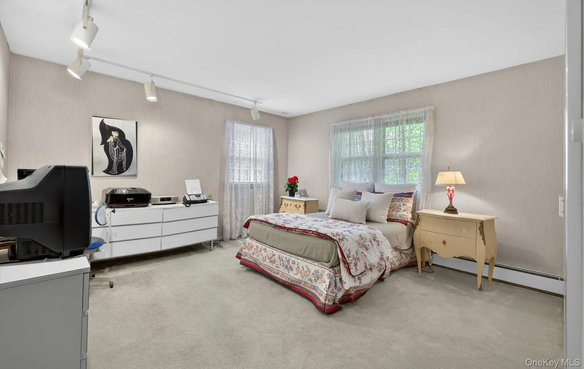 19 Seward Drive, Oyster Bay, NY, 5 Bedrooms Bedrooms, 9 Rooms Rooms,3 BathroomsBathrooms,Residential,For Rent,Seward,0,1006370 19 Seward Drive, Oyster Bay, NY, 5 Bedrooms Bedrooms, 9 Rooms Rooms,3 BathroomsBathrooms,Residential,For Rent,Seward,0,1006370