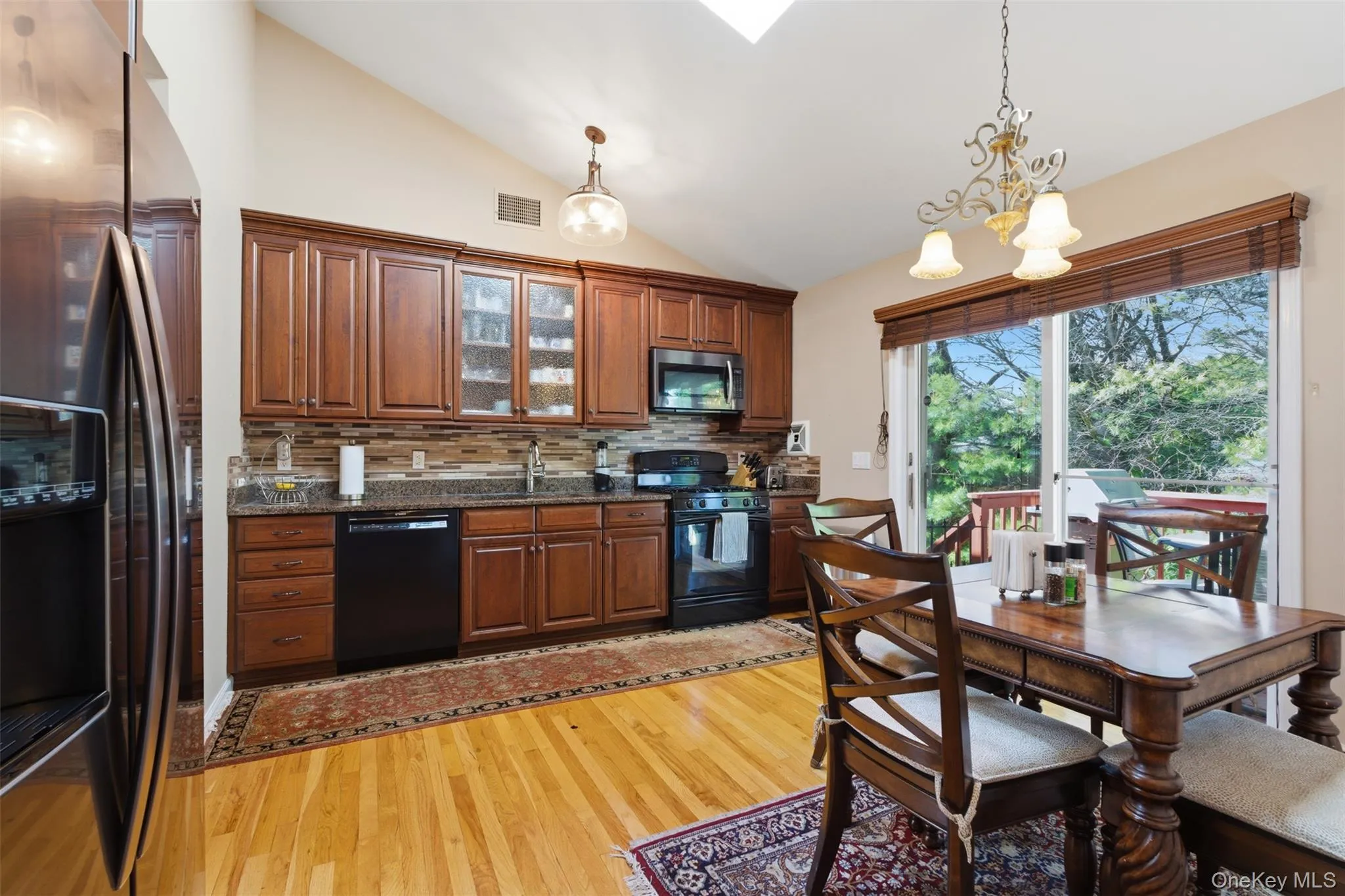 14 Central Avenue, Clarkstown, NY, 4 Bedrooms Bedrooms, 8 Rooms Rooms,3 BathroomsBathrooms,Residential,For Rent,Central,0,1006373 14 Central Avenue, Clarkstown, NY, 4 Bedrooms Bedrooms, 8 Rooms Rooms,3 BathroomsBathrooms,Residential,For Rent,Central,0,1006373