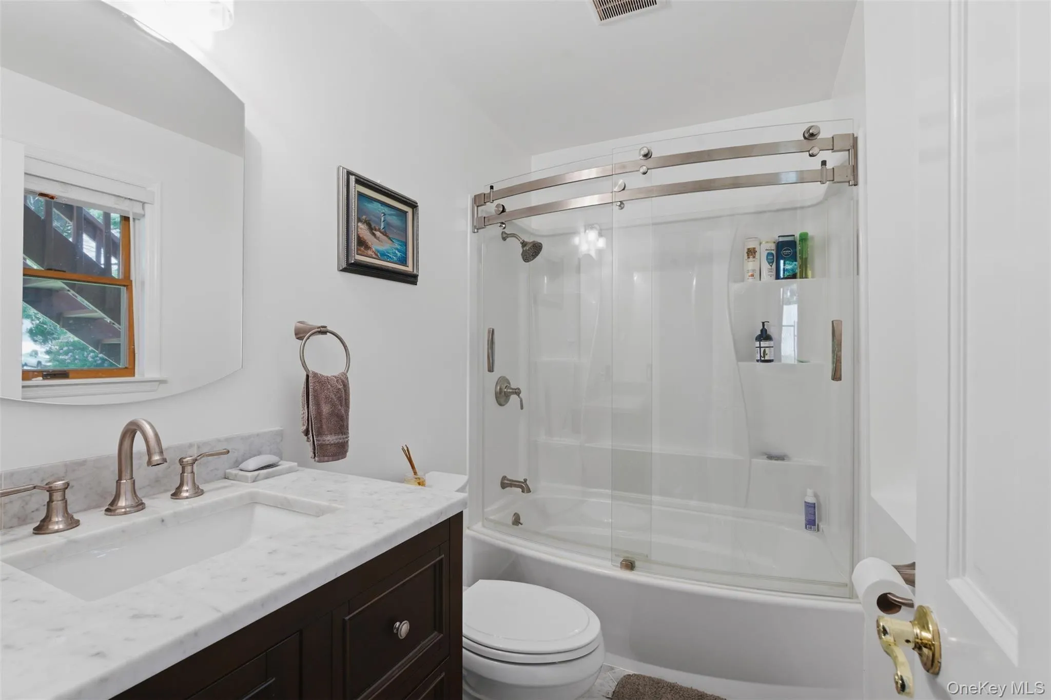 14 Central Avenue, Clarkstown, NY, 4 Bedrooms Bedrooms, 8 Rooms Rooms,3 BathroomsBathrooms,Residential,For Rent,Central,0,1006373 14 Central Avenue, Clarkstown, NY, 4 Bedrooms Bedrooms, 8 Rooms Rooms,3 BathroomsBathrooms,Residential,For Rent,Central,0,1006373