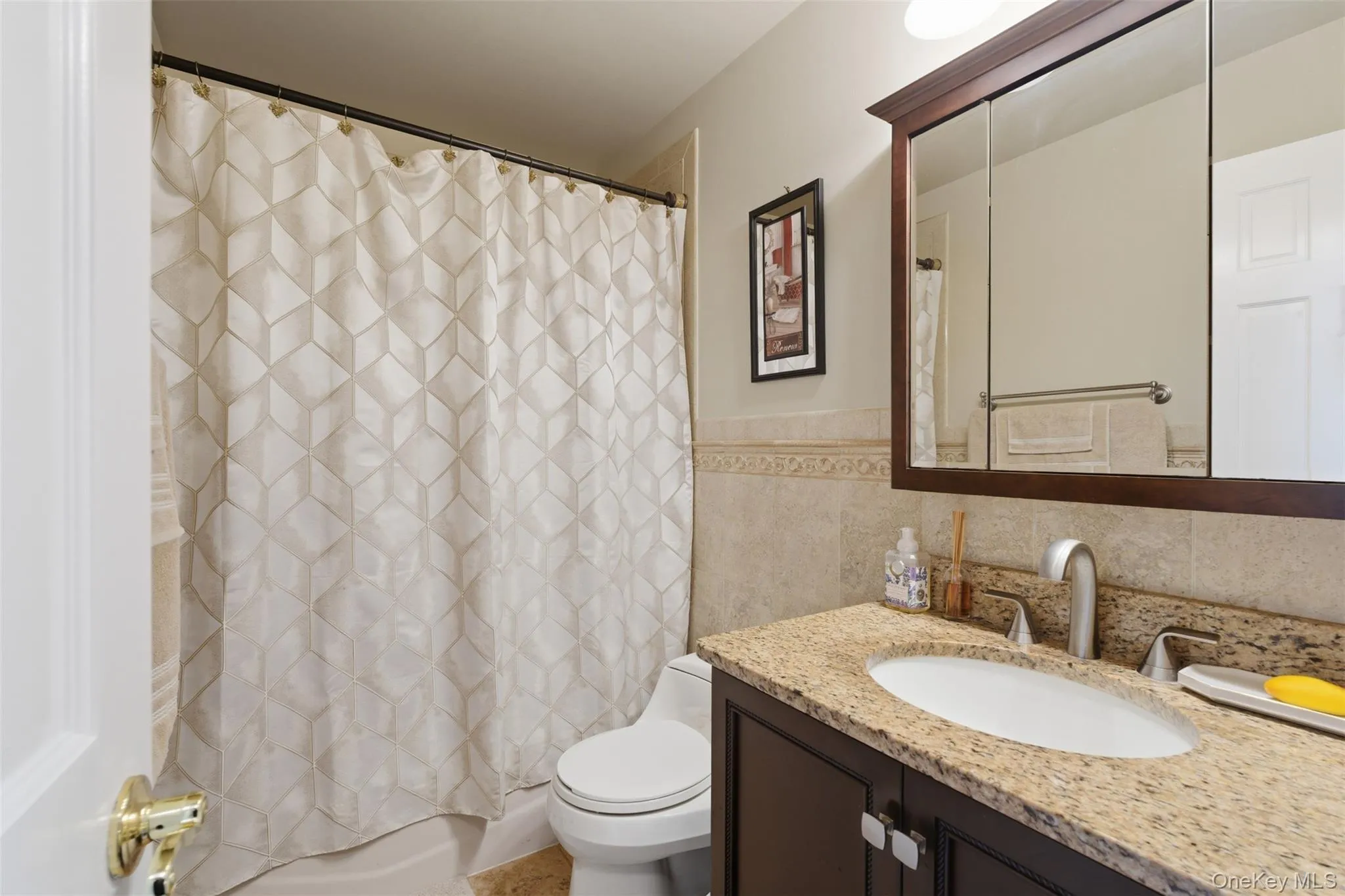 14 Central Avenue, Clarkstown, NY, 4 Bedrooms Bedrooms, 8 Rooms Rooms,3 BathroomsBathrooms,Residential,For Rent,Central,0,1006373 14 Central Avenue, Clarkstown, NY, 4 Bedrooms Bedrooms, 8 Rooms Rooms,3 BathroomsBathrooms,Residential,For Rent,Central,0,1006373