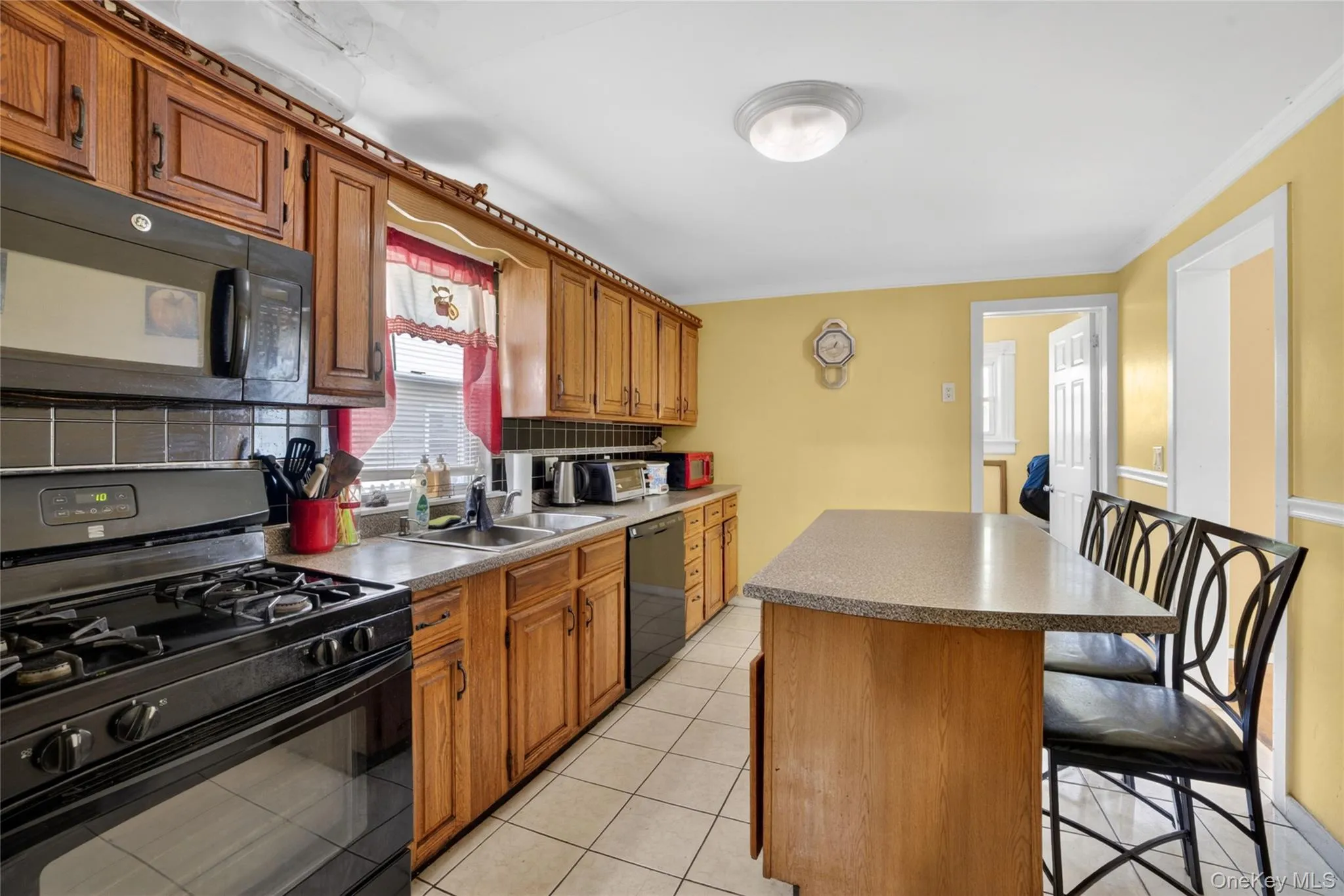 239 Fremont Street, Peekskill, NY, 3 Bedrooms Bedrooms, 7 Rooms Rooms,1 BathroomBathrooms,Residential,For Rent,Fremont,0,1006383 239 Fremont Street, Peekskill, NY, 3 Bedrooms Bedrooms, 7 Rooms Rooms,1 BathroomBathrooms,Residential,For Rent,Fremont,0,1006383