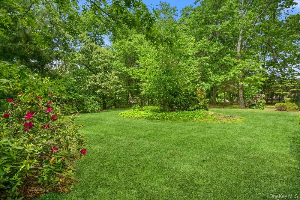 45 Lone Oak Path, Smithtown, NY, 3 Bedrooms Bedrooms, 7 Rooms Rooms,1 BathroomBathrooms,Residential,For Rent,Lone Oak,0,1006392 45 Lone Oak Path, Smithtown, NY, 3 Bedrooms Bedrooms, 7 Rooms Rooms,1 BathroomBathrooms,Residential,For Rent,Lone Oak,0,1006392