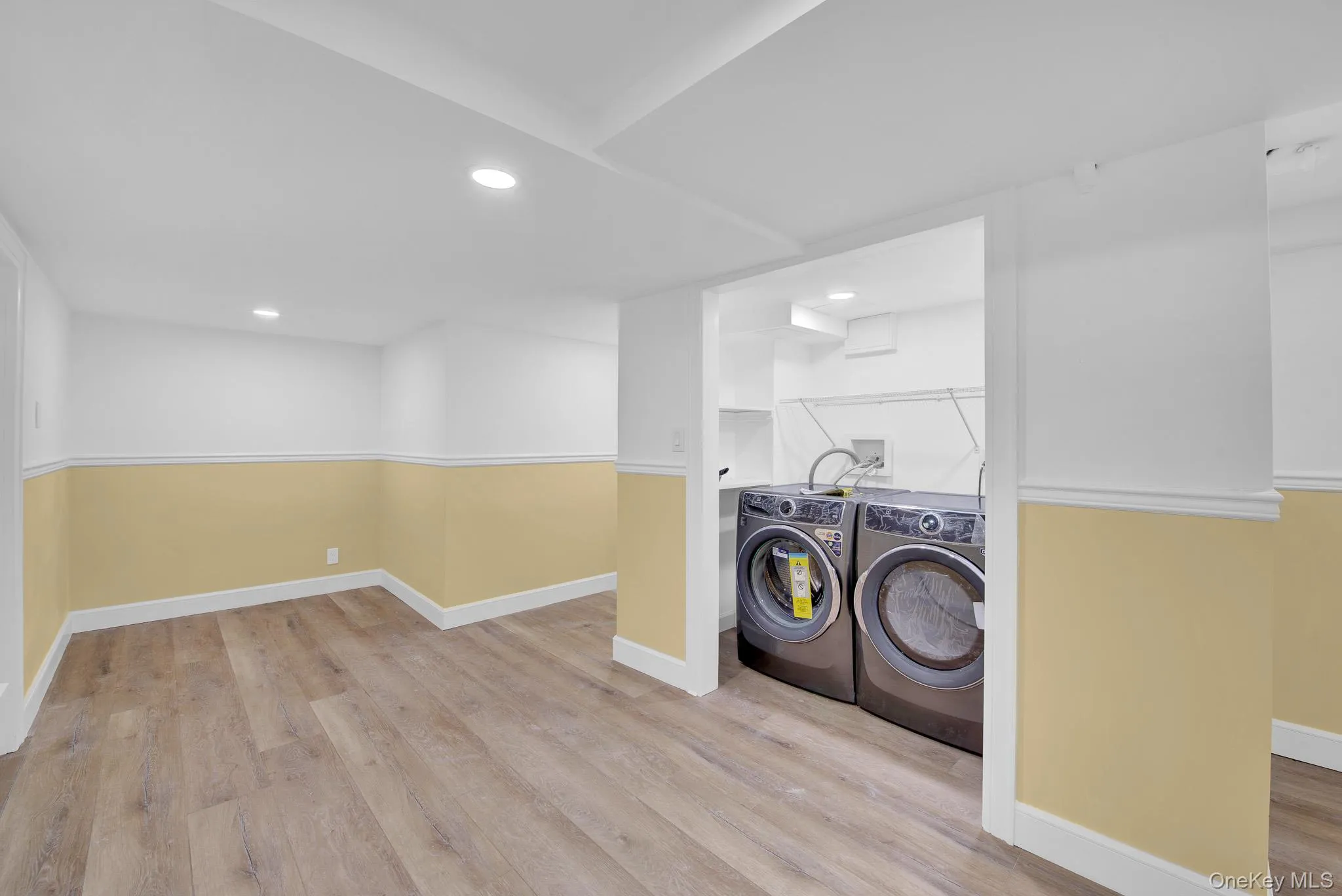 25407 60th Avenue, New York, NY, 4 Bedrooms Bedrooms, 10 Rooms Rooms,2 BathroomsBathrooms,Residential,For Rent,60th,0,1006393 25407 60th Avenue, New York, NY, 4 Bedrooms Bedrooms, 10 Rooms Rooms,2 BathroomsBathrooms,Residential,For Rent,60th,0,1006393