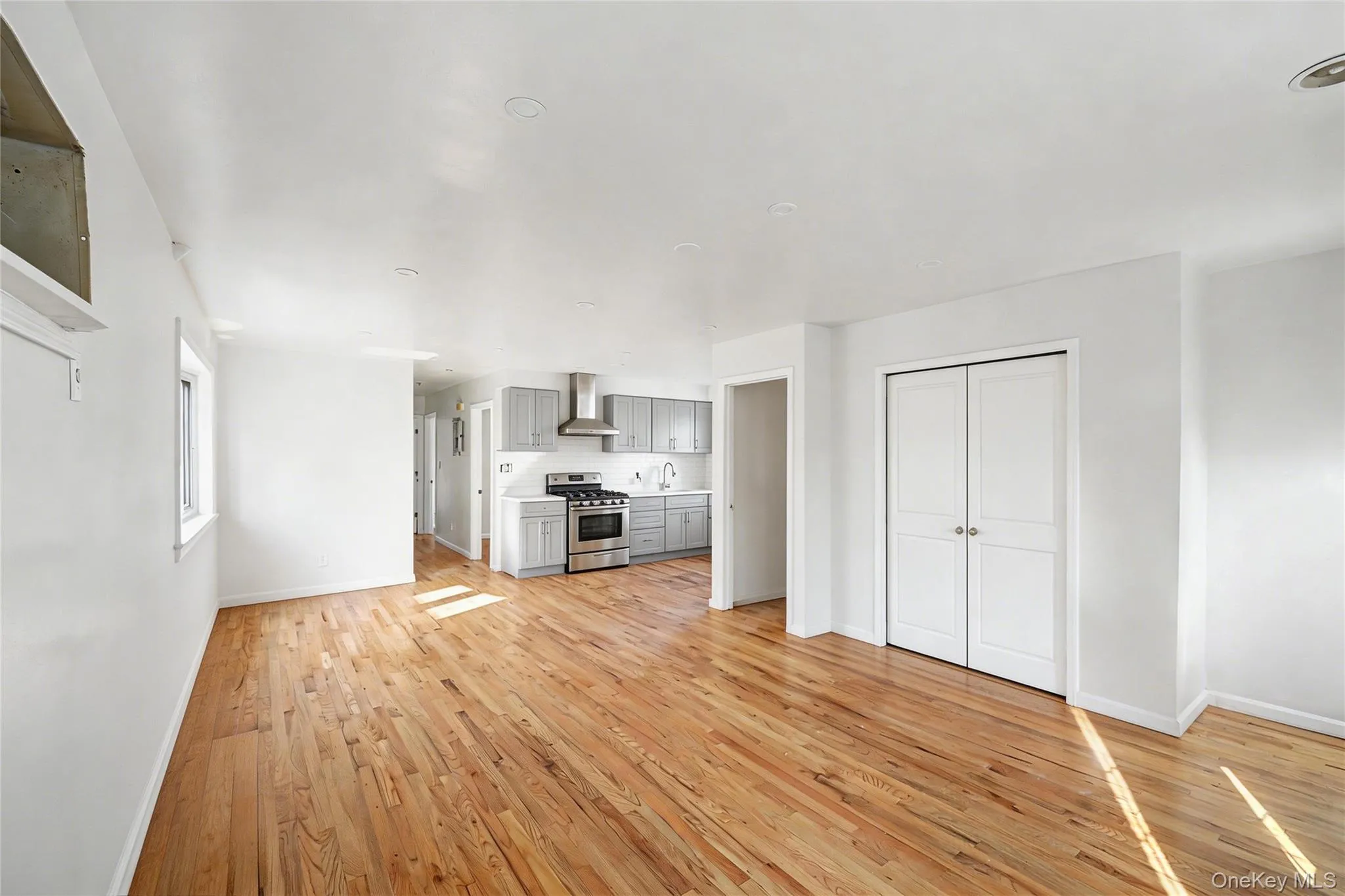 23005 144th Avenue, New York, NY, 6 Bedrooms Bedrooms, 13 Rooms Rooms,2 BathroomsBathrooms,Residential,For Rent,144th,0,1006394 23005 144th Avenue, New York, NY, 6 Bedrooms Bedrooms, 13 Rooms Rooms,2 BathroomsBathrooms,Residential,For Rent,144th,0,1006394