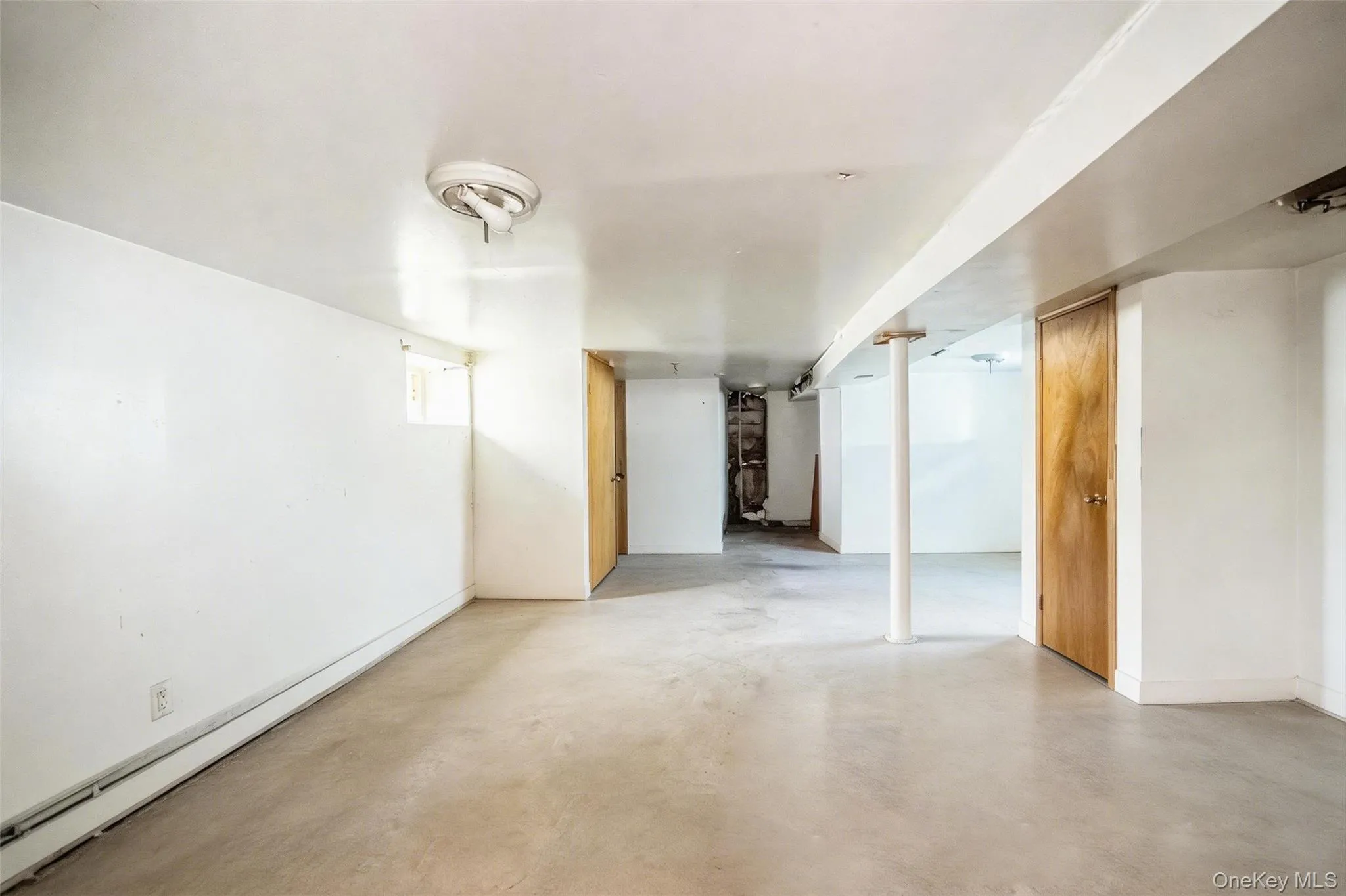 23005 144th Avenue, New York, NY, 6 Bedrooms Bedrooms, 13 Rooms Rooms,2 BathroomsBathrooms,Residential,For Rent,144th,0,KEY1006394 23005 144th Avenue, New York, NY, 6 Bedrooms Bedrooms, 13 Rooms Rooms,2 BathroomsBathrooms,Residential,For Rent,144th,0,KEY1006394