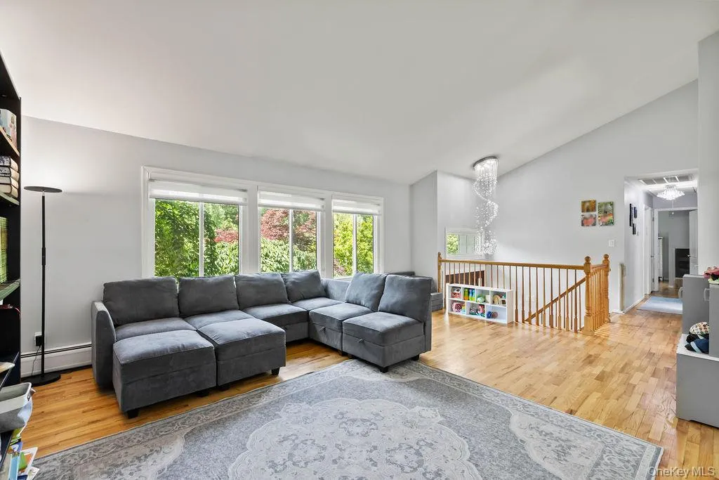 16 Brookside Drive, Haverstraw, NY, 4 Bedrooms Bedrooms, 8 Rooms Rooms,2 BathroomsBathrooms,Residential,For Rent,Brookside,0,1006395 16 Brookside Drive, Haverstraw, NY, 4 Bedrooms Bedrooms, 8 Rooms Rooms,2 BathroomsBathrooms,Residential,For Rent,Brookside,0,1006395