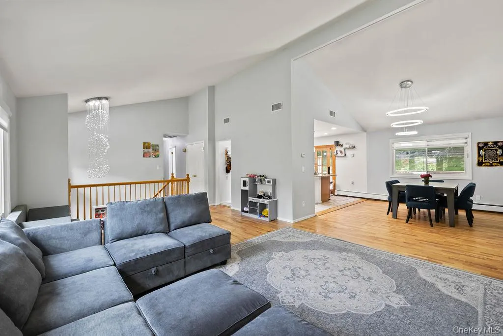 16 Brookside Drive, Haverstraw, NY, 4 Bedrooms Bedrooms, 8 Rooms Rooms,2 BathroomsBathrooms,Residential,For Rent,Brookside,0,1006395 16 Brookside Drive, Haverstraw, NY, 4 Bedrooms Bedrooms, 8 Rooms Rooms,2 BathroomsBathrooms,Residential,For Rent,Brookside,0,1006395