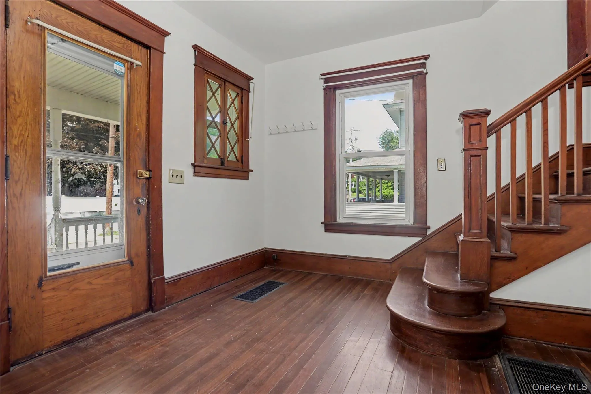 8 Eastview Avenue, Southeast, NY, 4 Bedrooms Bedrooms, 7 Rooms Rooms,1 BathroomBathrooms,Residential,For Rent,Eastview,0,1006401 8 Eastview Avenue, Southeast, NY, 4 Bedrooms Bedrooms, 7 Rooms Rooms,1 BathroomBathrooms,Residential,For Rent,Eastview,0,1006401