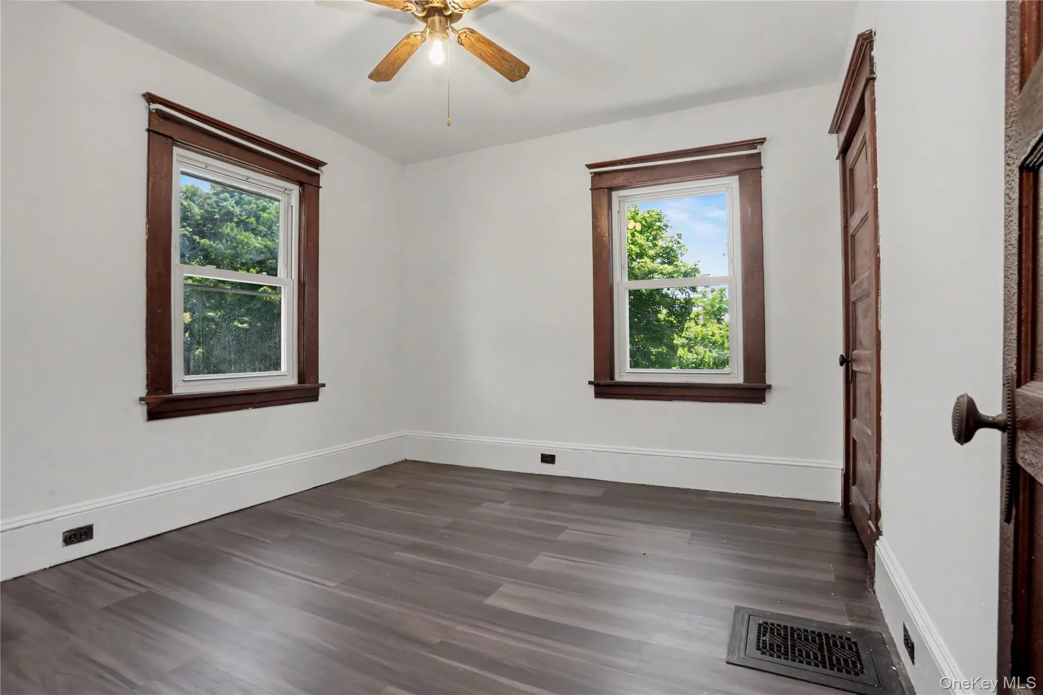 8 Eastview Avenue, Southeast, NY, 4 Bedrooms Bedrooms, 7 Rooms Rooms,1 BathroomBathrooms,Residential,For Rent,Eastview,0,1006401 8 Eastview Avenue, Southeast, NY, 4 Bedrooms Bedrooms, 7 Rooms Rooms,1 BathroomBathrooms,Residential,For Rent,Eastview,0,1006401