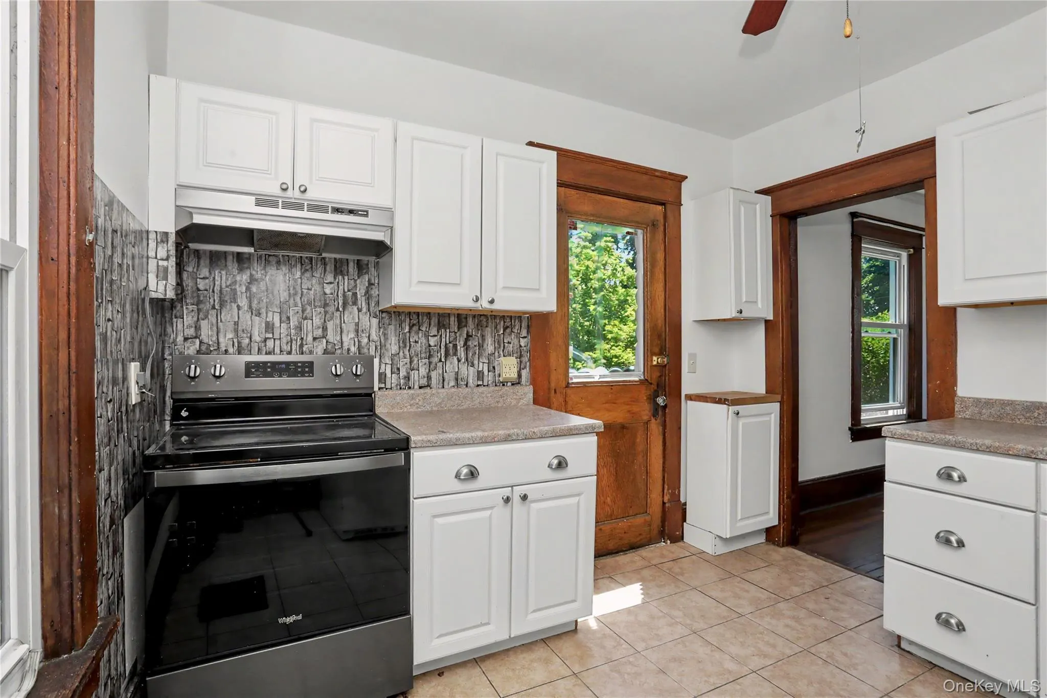 8 Eastview Avenue, Southeast, NY, 4 Bedrooms Bedrooms, 7 Rooms Rooms,1 BathroomBathrooms,Residential,For Rent,Eastview,0,1006401 8 Eastview Avenue, Southeast, NY, 4 Bedrooms Bedrooms, 7 Rooms Rooms,1 BathroomBathrooms,Residential,For Rent,Eastview,0,1006401