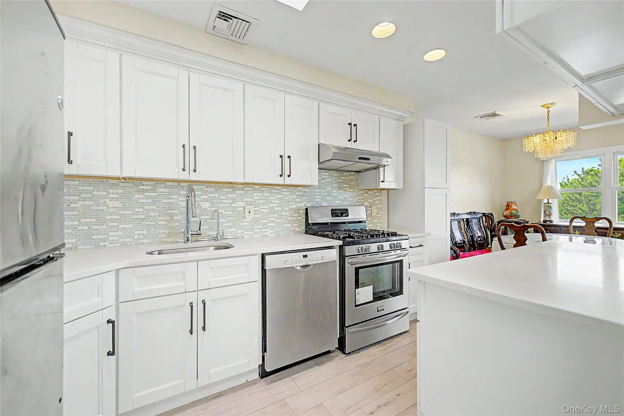 12027 Riviera Court, New York, NY, 3 Bedrooms Bedrooms, 5 Rooms Rooms,2 BathroomsBathrooms,Residential,For Rent,Riviera,0,1006403 12027 Riviera Court, New York, NY, 3 Bedrooms Bedrooms, 5 Rooms Rooms,2 BathroomsBathrooms,Residential,For Rent,Riviera,0,1006403