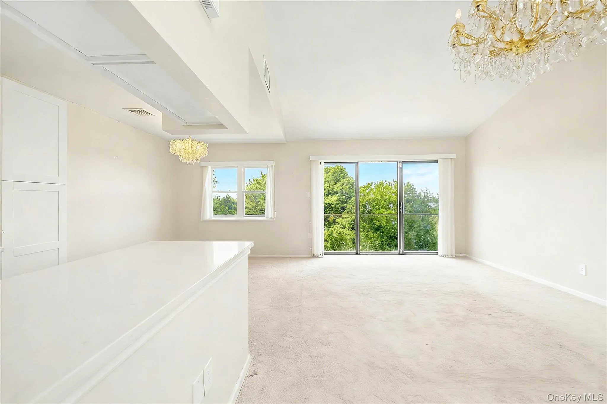 12027 Riviera Court, New York, NY, 3 Bedrooms Bedrooms, 5 Rooms Rooms,2 BathroomsBathrooms,Residential,For Rent,Riviera,0,1006403 12027 Riviera Court, New York, NY, 3 Bedrooms Bedrooms, 5 Rooms Rooms,2 BathroomsBathrooms,Residential,For Rent,Riviera,0,1006403
