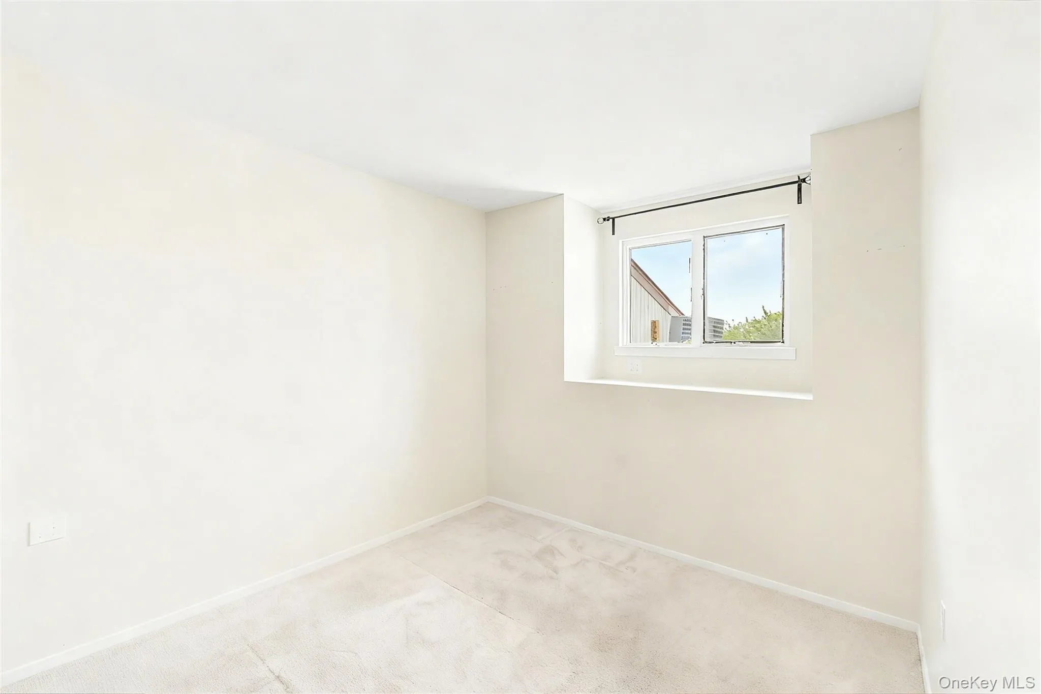 12027 Riviera Court, New York, NY, 3 Bedrooms Bedrooms, 5 Rooms Rooms,2 BathroomsBathrooms,Residential,For Rent,Riviera,0,1006403 12027 Riviera Court, New York, NY, 3 Bedrooms Bedrooms, 5 Rooms Rooms,2 BathroomsBathrooms,Residential,For Rent,Riviera,0,1006403