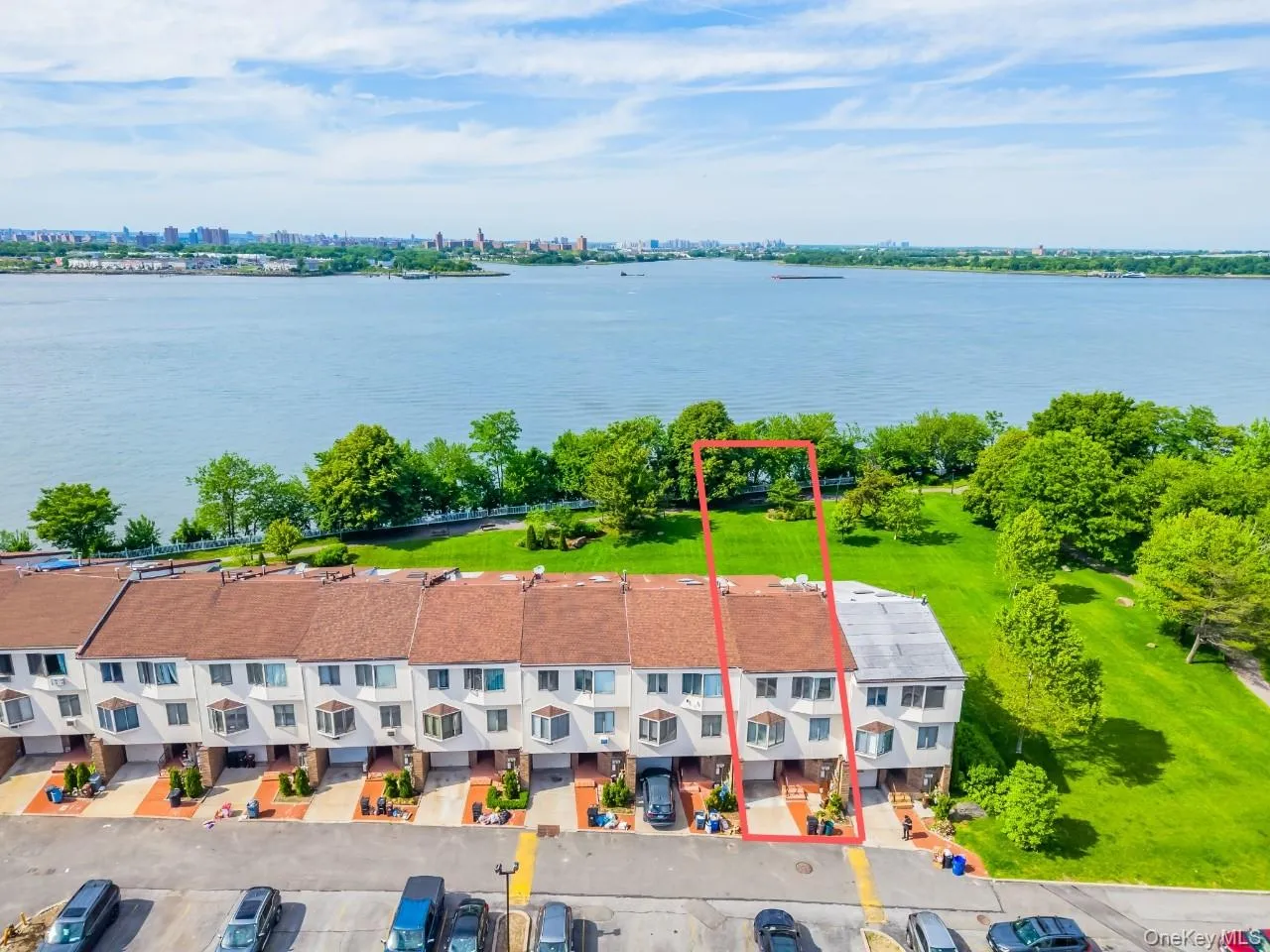 12027 Riviera Court, New York, NY, 3 Bedrooms Bedrooms, 5 Rooms Rooms,2 BathroomsBathrooms,Residential,For Rent,Riviera,0,1006403 12027 Riviera Court, New York, NY, 3 Bedrooms Bedrooms, 5 Rooms Rooms,2 BathroomsBathrooms,Residential,For Rent,Riviera,0,1006403