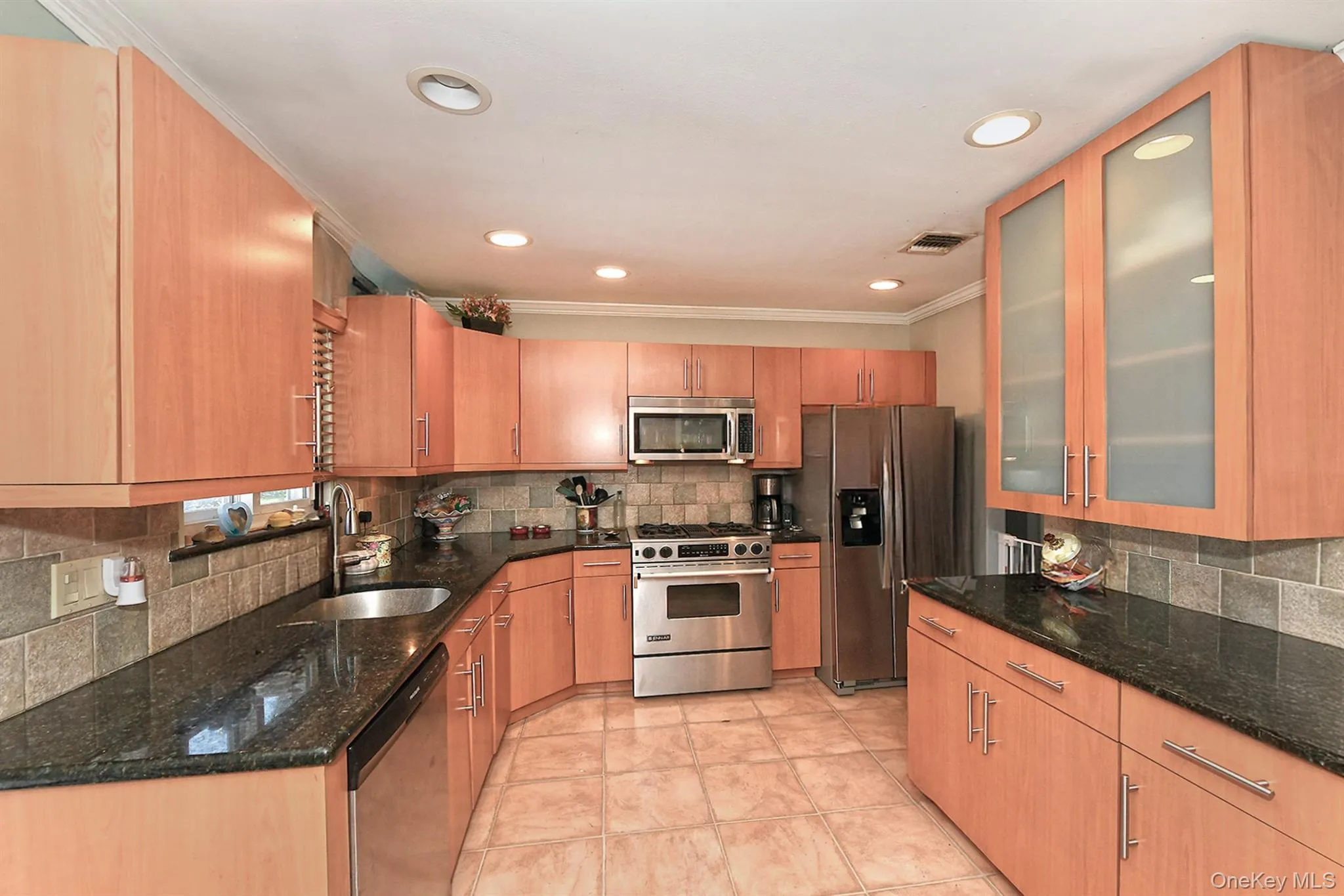 2167 Legion Street, Hempstead, NY, 3 Bedrooms Bedrooms, 10 Rooms Rooms,2 BathroomsBathrooms,Residential,For Rent,Legion,0,1006409 2167 Legion Street, Hempstead, NY, 3 Bedrooms Bedrooms, 10 Rooms Rooms,2 BathroomsBathrooms,Residential,For Rent,Legion,0,1006409