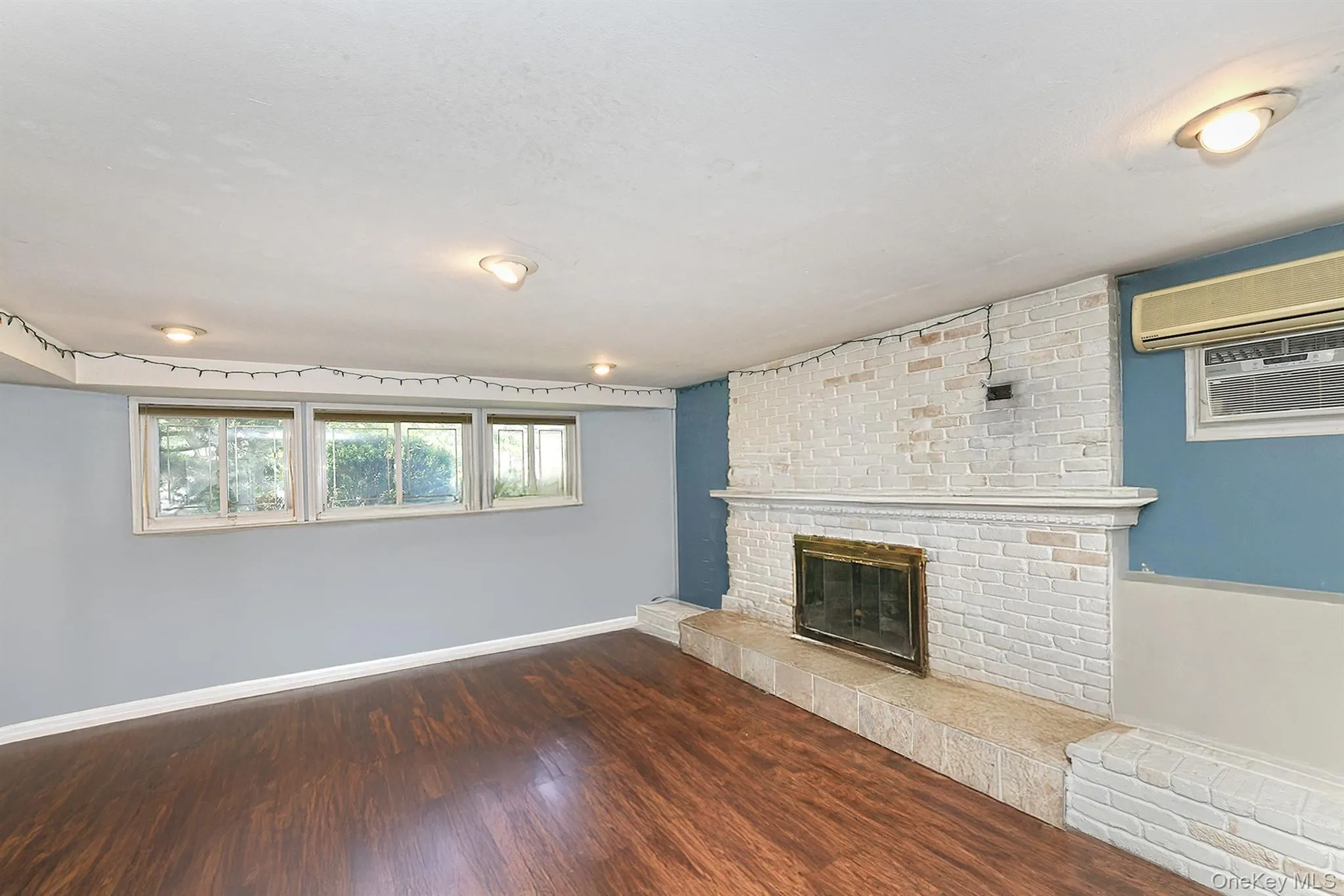 2167 Legion Street, Hempstead, NY, 3 Bedrooms Bedrooms, 10 Rooms Rooms,2 BathroomsBathrooms,Residential,For Rent,Legion,0,1006409 2167 Legion Street, Hempstead, NY, 3 Bedrooms Bedrooms, 10 Rooms Rooms,2 BathroomsBathrooms,Residential,For Rent,Legion,0,1006409