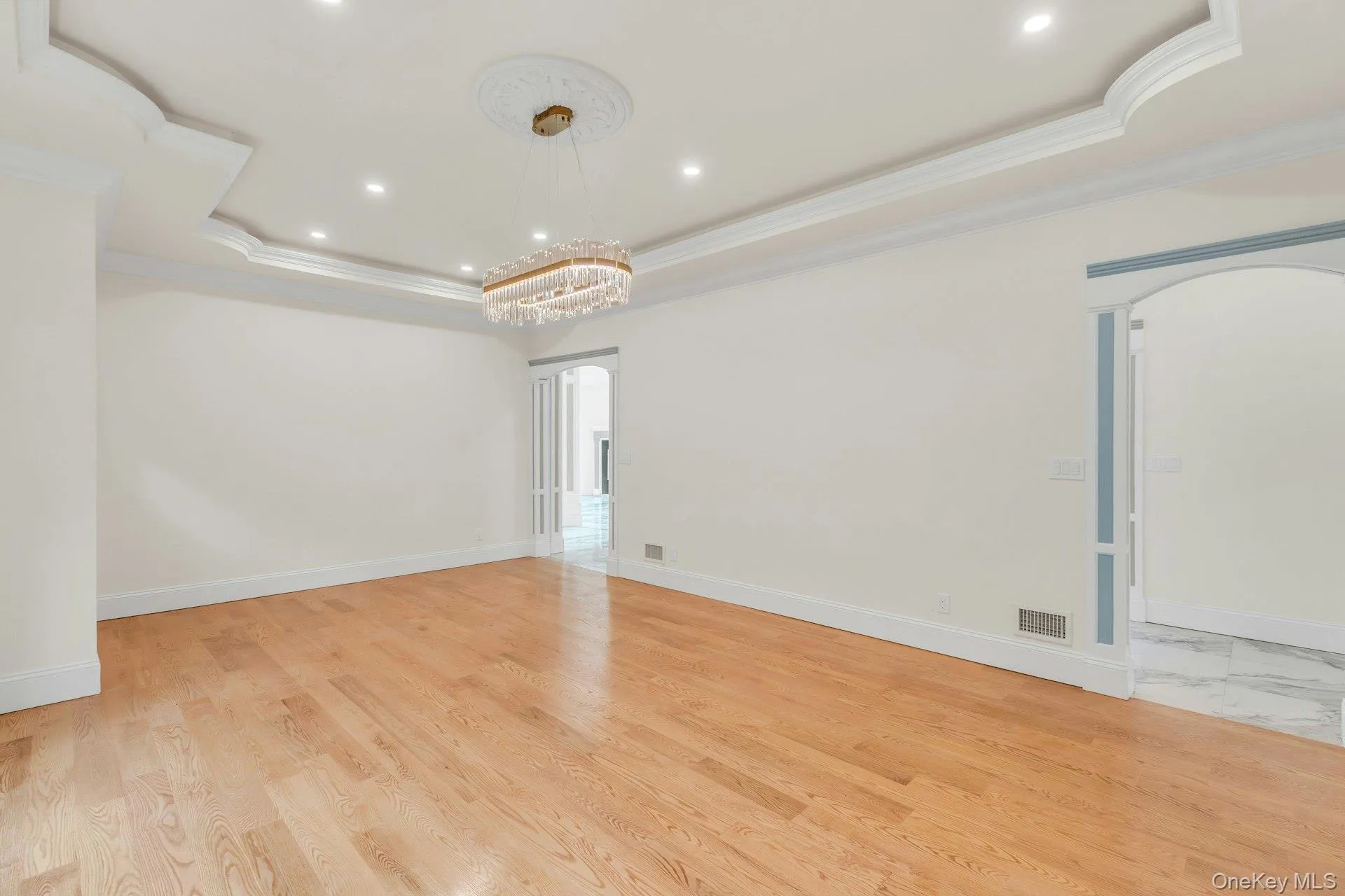 12 Saddle Ridge Road, North Hempstead, NY, 7 Bedrooms Bedrooms, 15 Rooms Rooms,8 BathroomsBathrooms,Residential,For Rent,Saddle Ridge,0,1006411 12 Saddle Ridge Road, North Hempstead, NY, 7 Bedrooms Bedrooms, 15 Rooms Rooms,8 BathroomsBathrooms,Residential,For Rent,Saddle Ridge,0,1006411