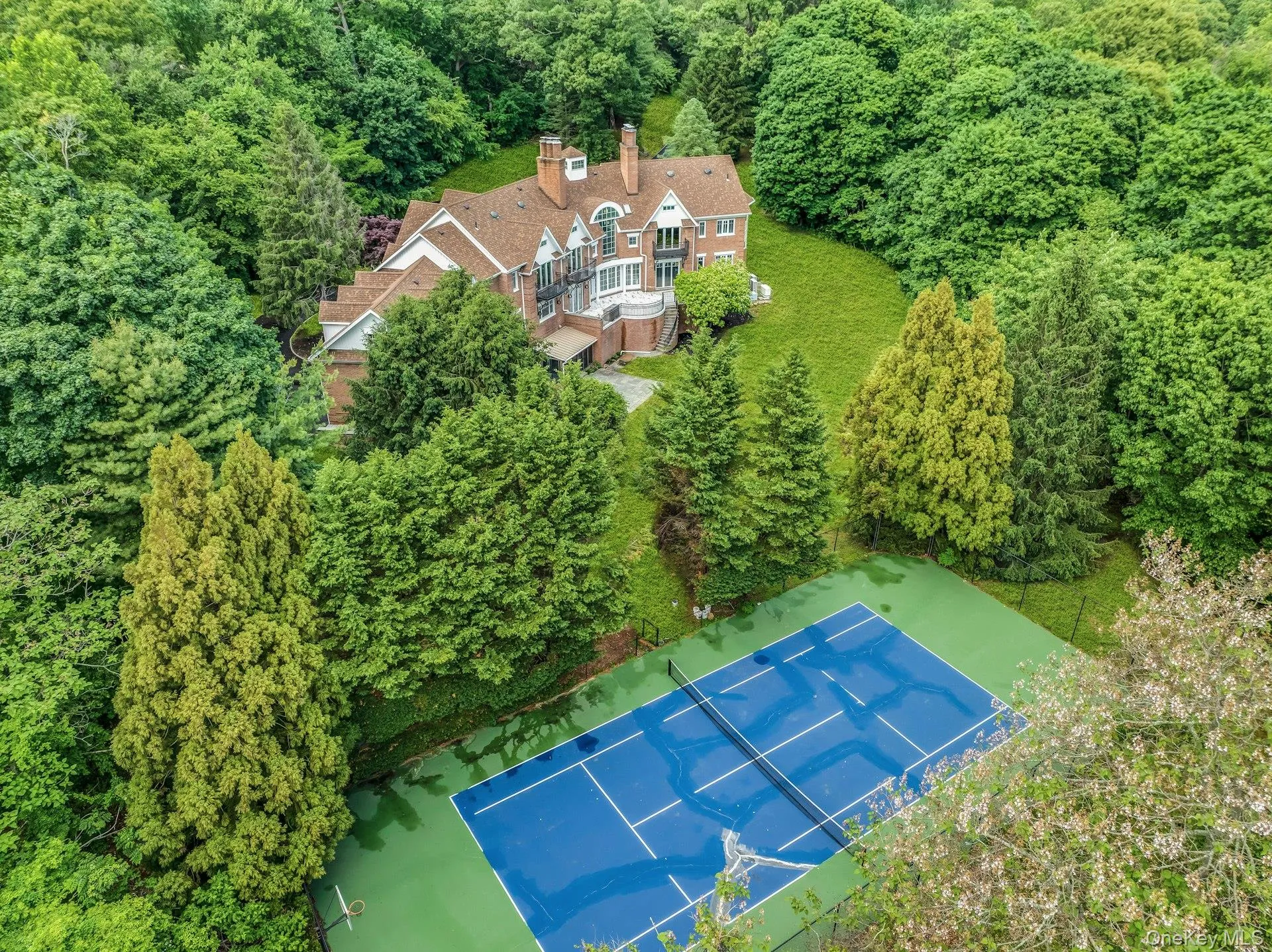 12 Saddle Ridge Road, North Hempstead, NY, 7 Bedrooms Bedrooms, 15 Rooms Rooms,8 BathroomsBathrooms,Residential,For Rent,Saddle Ridge,0,1006411 12 Saddle Ridge Road, North Hempstead, NY, 7 Bedrooms Bedrooms, 15 Rooms Rooms,8 BathroomsBathrooms,Residential,For Rent,Saddle Ridge,0,1006411
