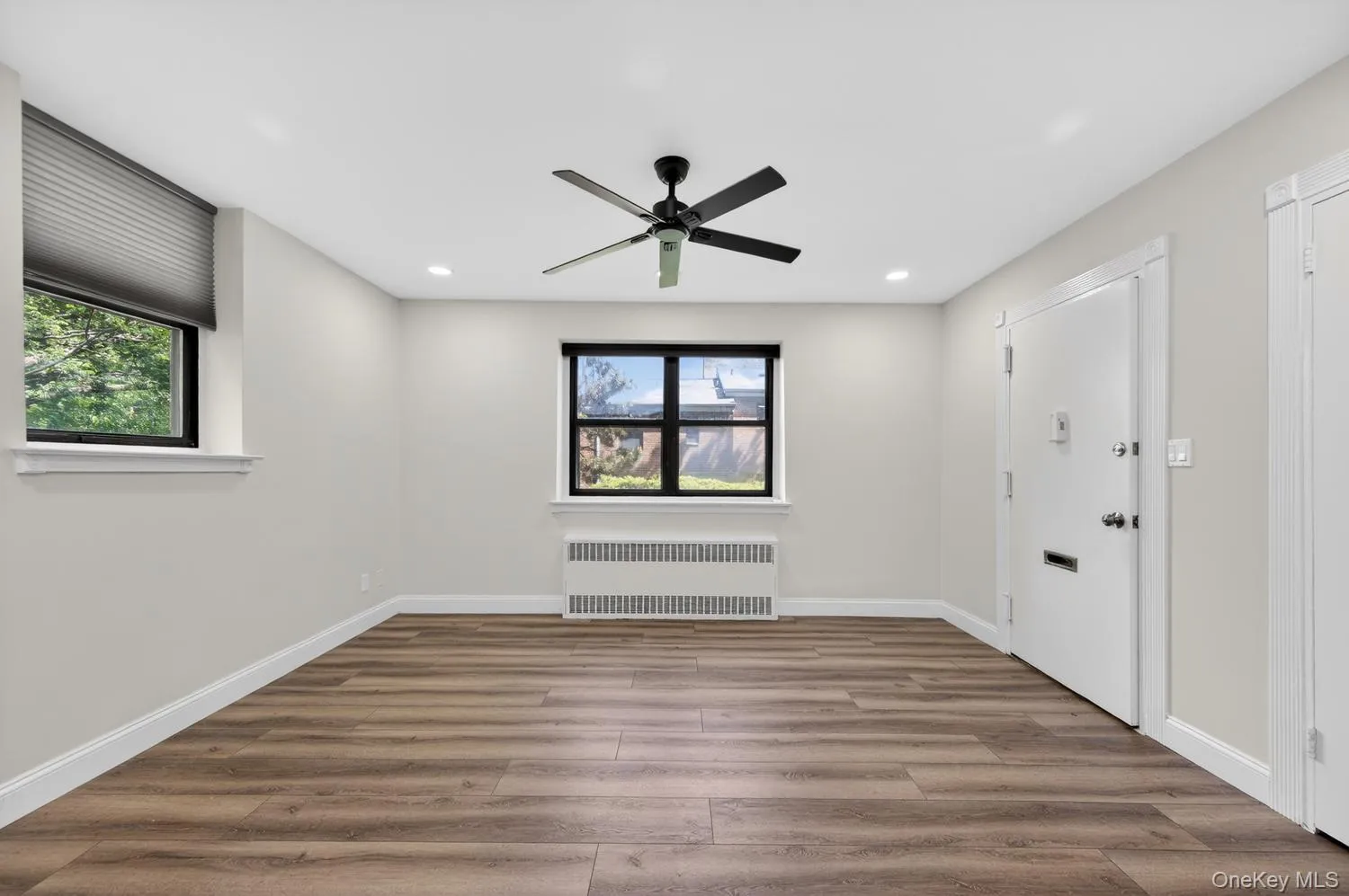 319 Main Street, North Hempstead, NY, 2 Rooms Rooms,1 BathroomBathrooms,Residential Lease,For Rent,Main,0,1006414 319 Main Street, North Hempstead, NY, 2 Rooms Rooms,1 BathroomBathrooms,Residential Lease,For Rent,Main,0,1006414