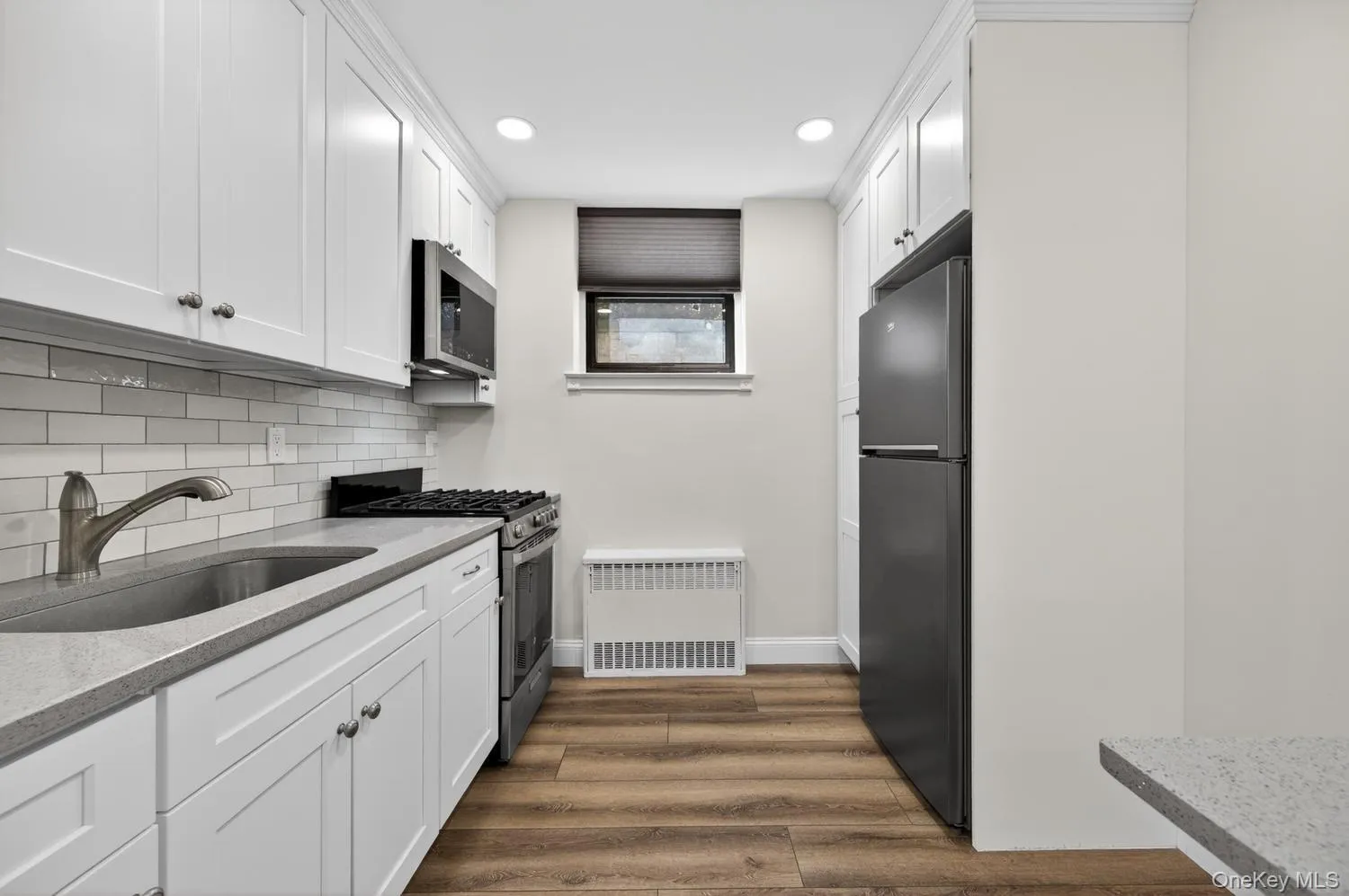 319 Main Street, North Hempstead, NY, 2 Rooms Rooms,1 BathroomBathrooms,Residential Lease,For Rent,Main,0,1006414 319 Main Street, North Hempstead, NY, 2 Rooms Rooms,1 BathroomBathrooms,Residential Lease,For Rent,Main,0,1006414