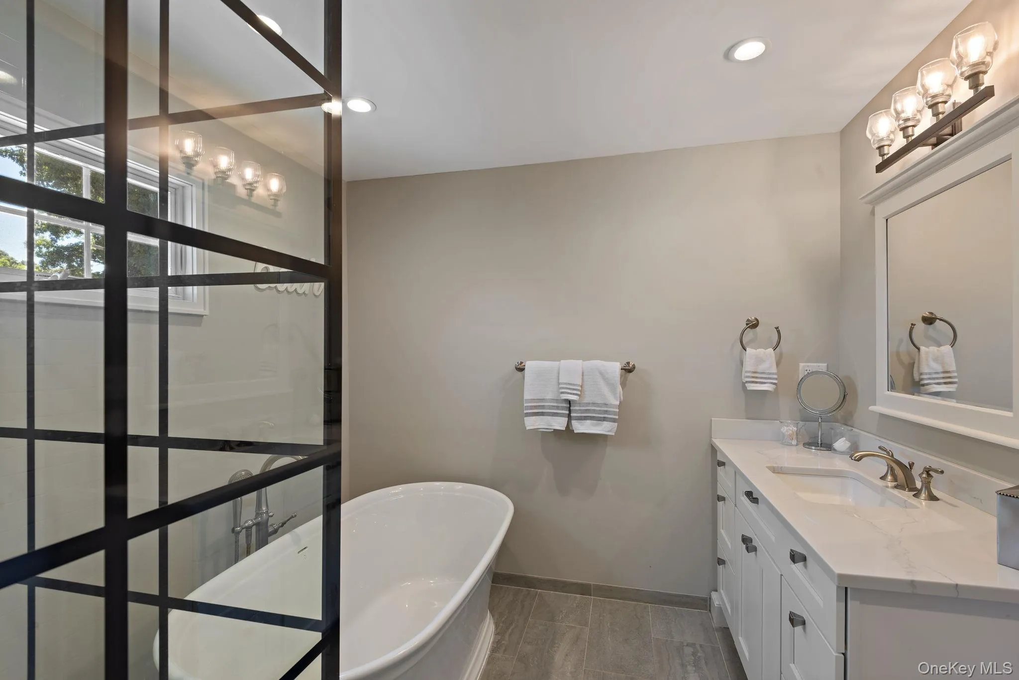 58 Roseville Avenue, Smithtown, NY, 3 Bedrooms Bedrooms, 7 Rooms Rooms,2 BathroomsBathrooms,Residential,For Rent,Roseville,0,1006420 58 Roseville Avenue, Smithtown, NY, 3 Bedrooms Bedrooms, 7 Rooms Rooms,2 BathroomsBathrooms,Residential,For Rent,Roseville,0,1006420