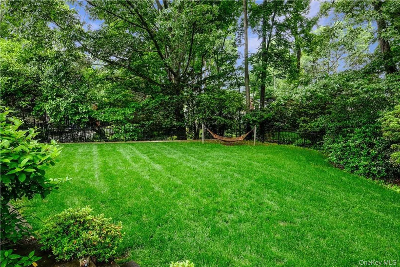 4 Iroquois Trail, Harrison, NY, 4 Bedrooms Bedrooms, 11 Rooms Rooms,3 BathroomsBathrooms,Residential Lease,For Rent,Iroquois,0,KEY1006421 4 Iroquois Trail, Harrison, NY, 4 Bedrooms Bedrooms, 11 Rooms Rooms,3 BathroomsBathrooms,Residential Lease,For Rent,Iroquois,0,KEY1006421