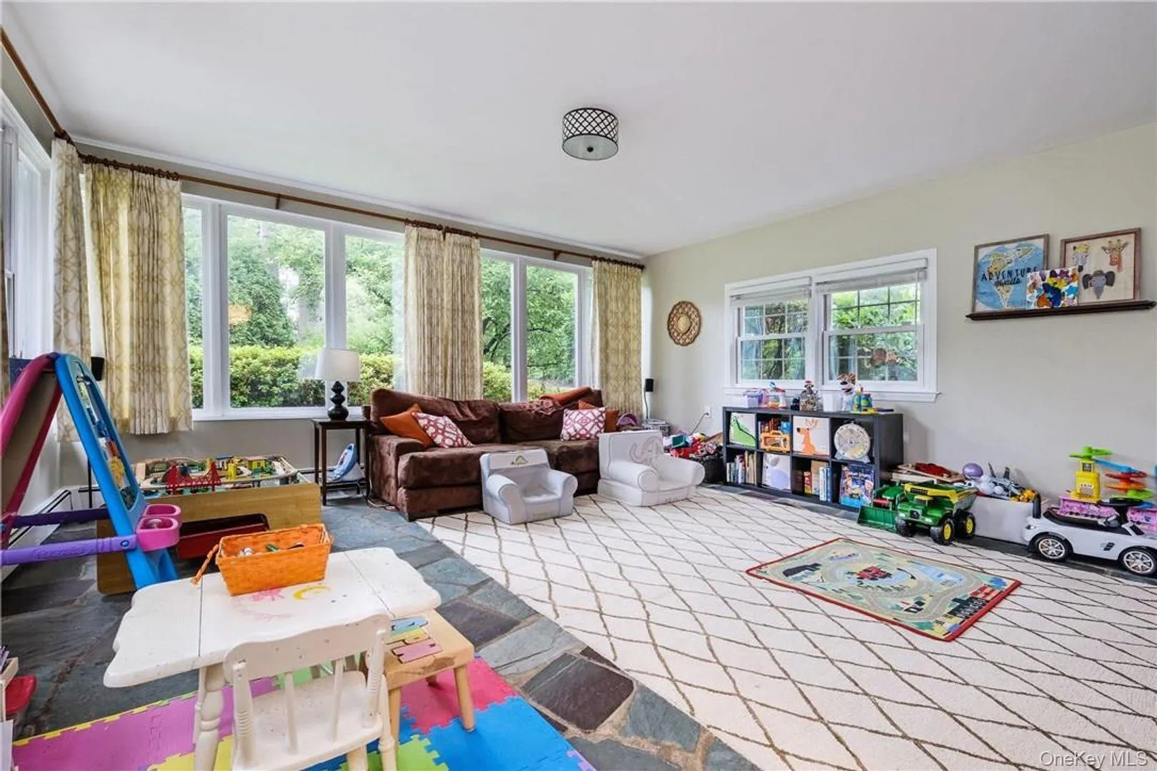 4 Iroquois Trail, Harrison, NY, 4 Bedrooms Bedrooms, 11 Rooms Rooms,3 BathroomsBathrooms,Residential Lease,For Rent,Iroquois,0,KEY1006421 4 Iroquois Trail, Harrison, NY, 4 Bedrooms Bedrooms, 11 Rooms Rooms,3 BathroomsBathrooms,Residential Lease,For Rent,Iroquois,0,KEY1006421